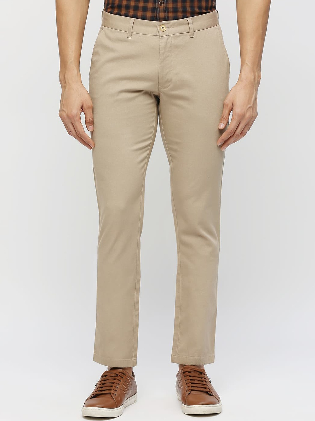 

Basics Men Tapered Fit Mid-Rise Cotton Dobby Trouser, Khaki