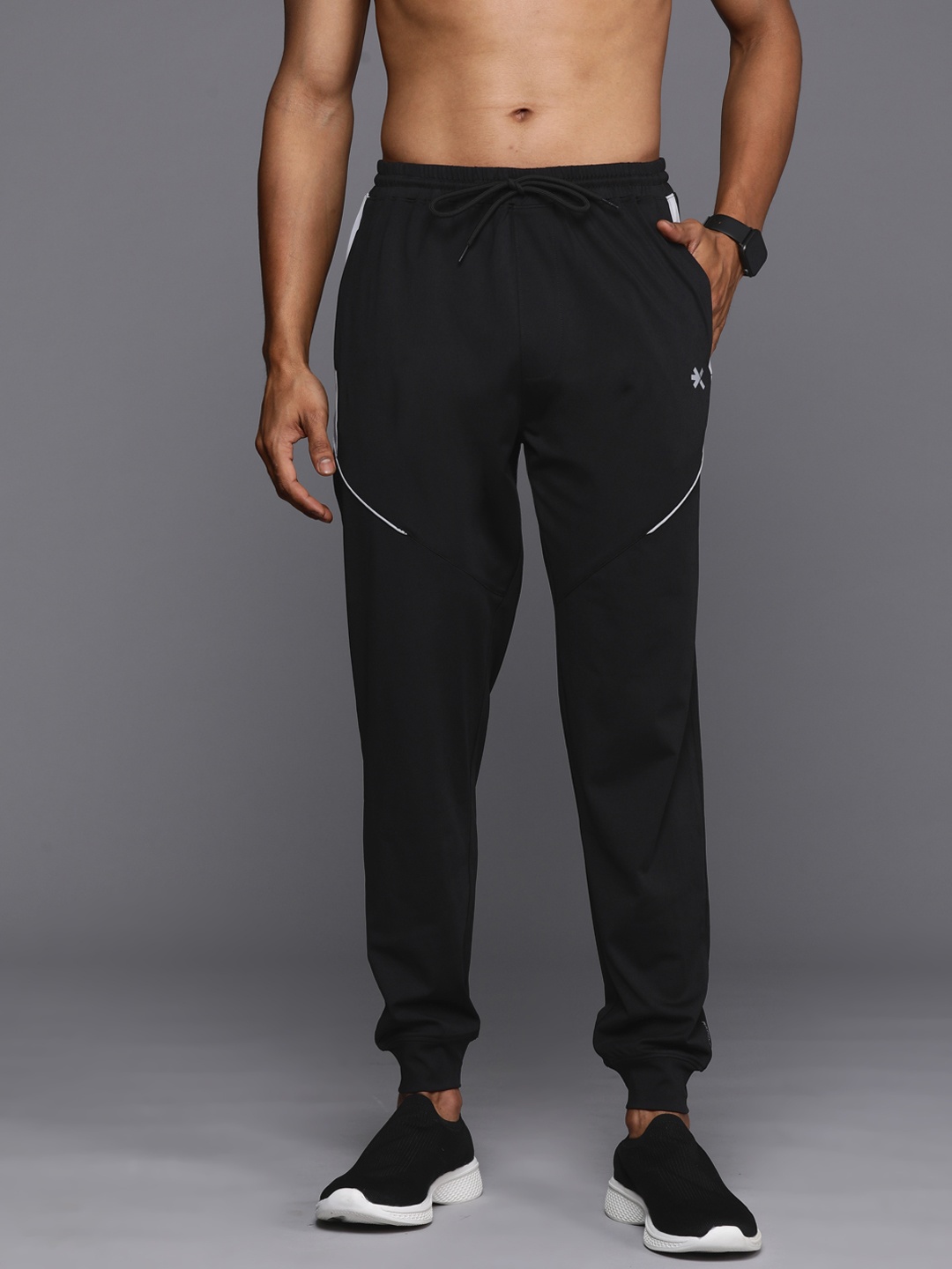 

HRX by Hrithik Roshan Men Self Design Joggers, Black