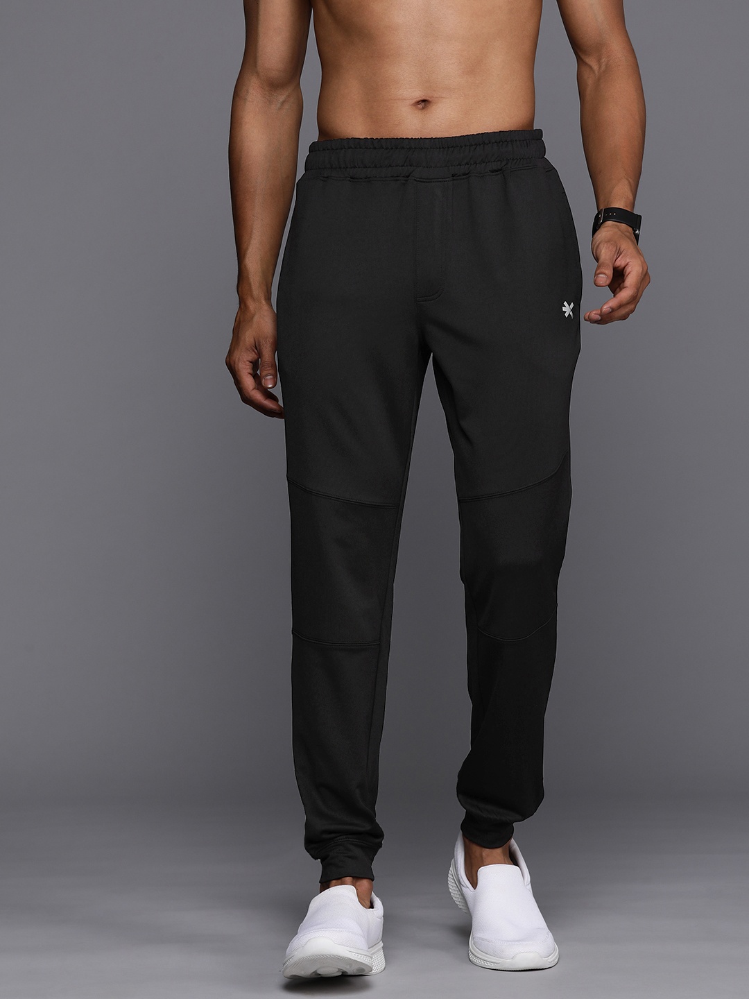 

HRX by Hrithik Roshan Men Solid Joggers, Black