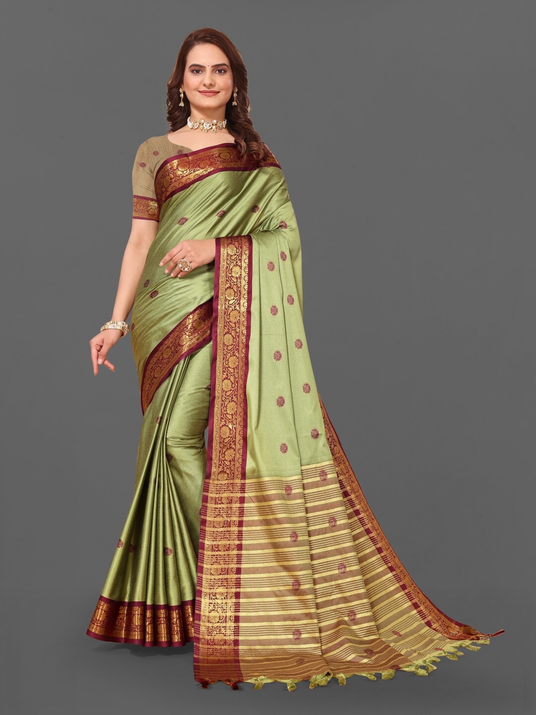 

Paramparik Textile Woven Design Zari Pure Silk Paithani Saree, Fluorescent green