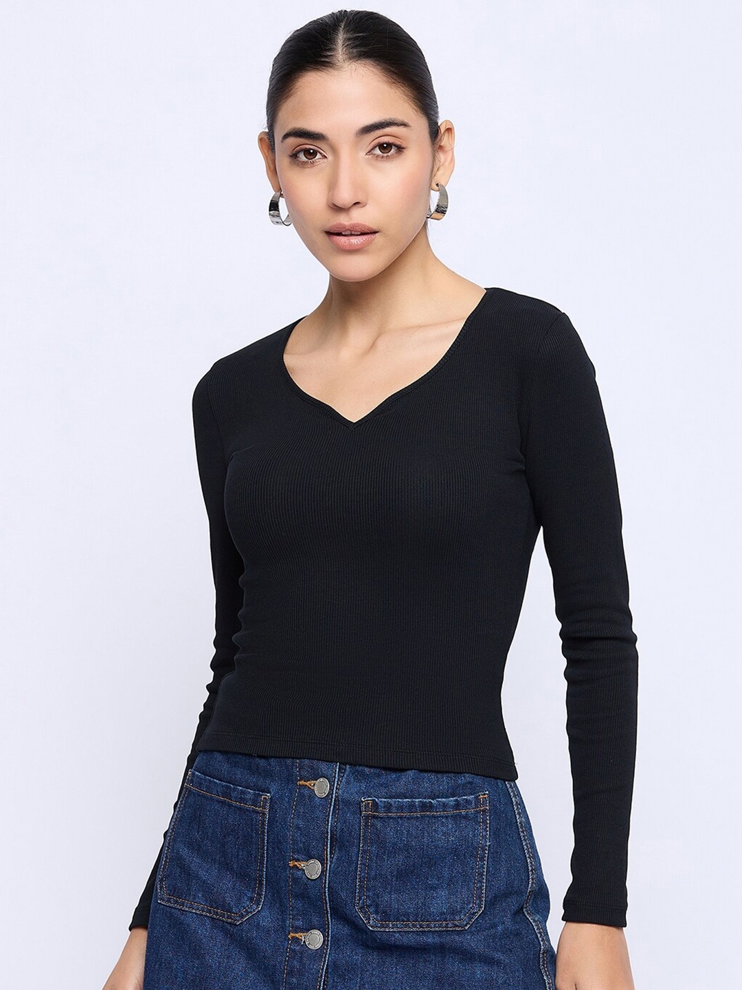 

Hypernation V-Neck Fitted Top, Black
