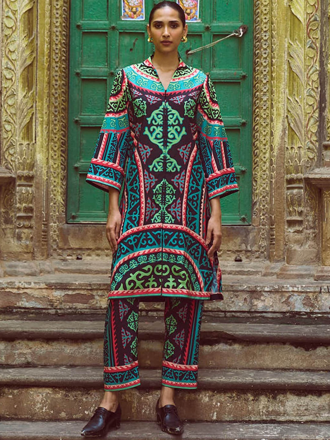 

Dash and Dot Tribal Printed V-Neck Top With Trousers, Green