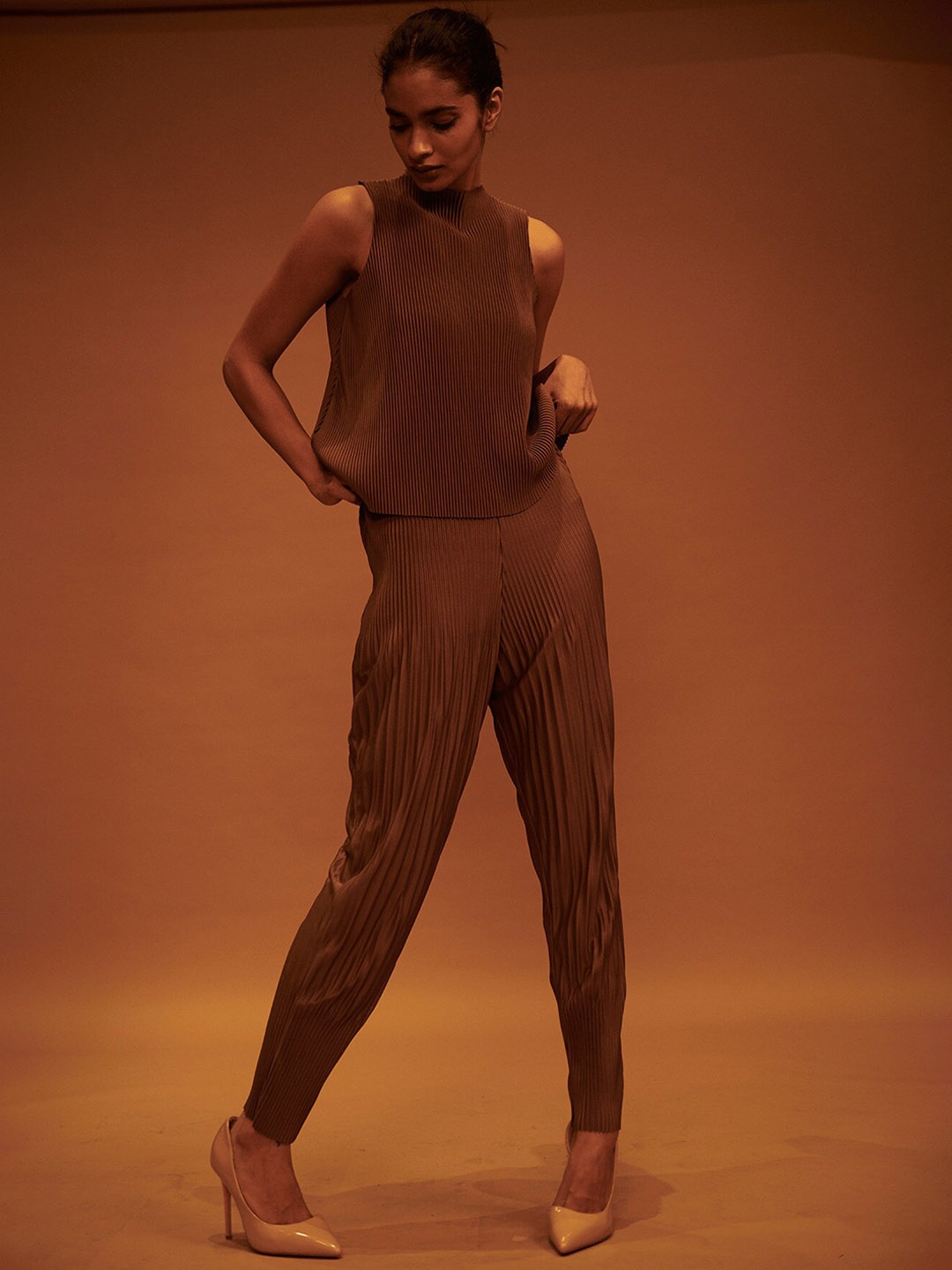 

Dash and Dot Pleated Sleeveless Top With Trouser, Brown