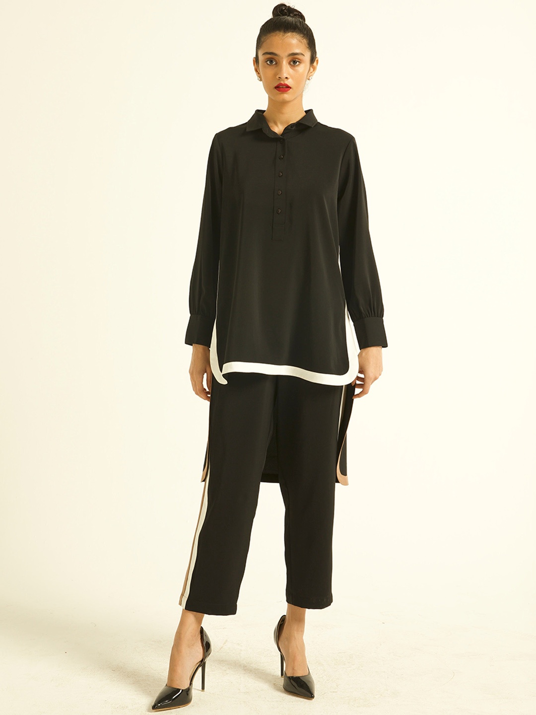 

Dash and Dot Long Sleeves Tunic With Trousers, Black