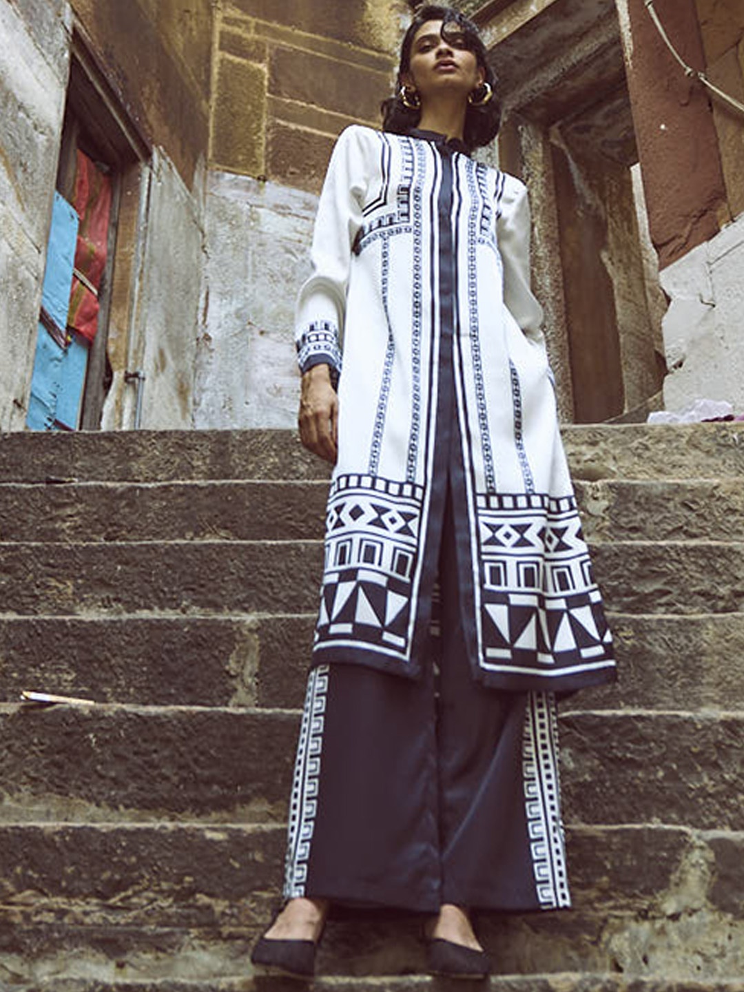 

Dash and Dot Tribal Printed Mandarin Collar Tunic With Trousers, White