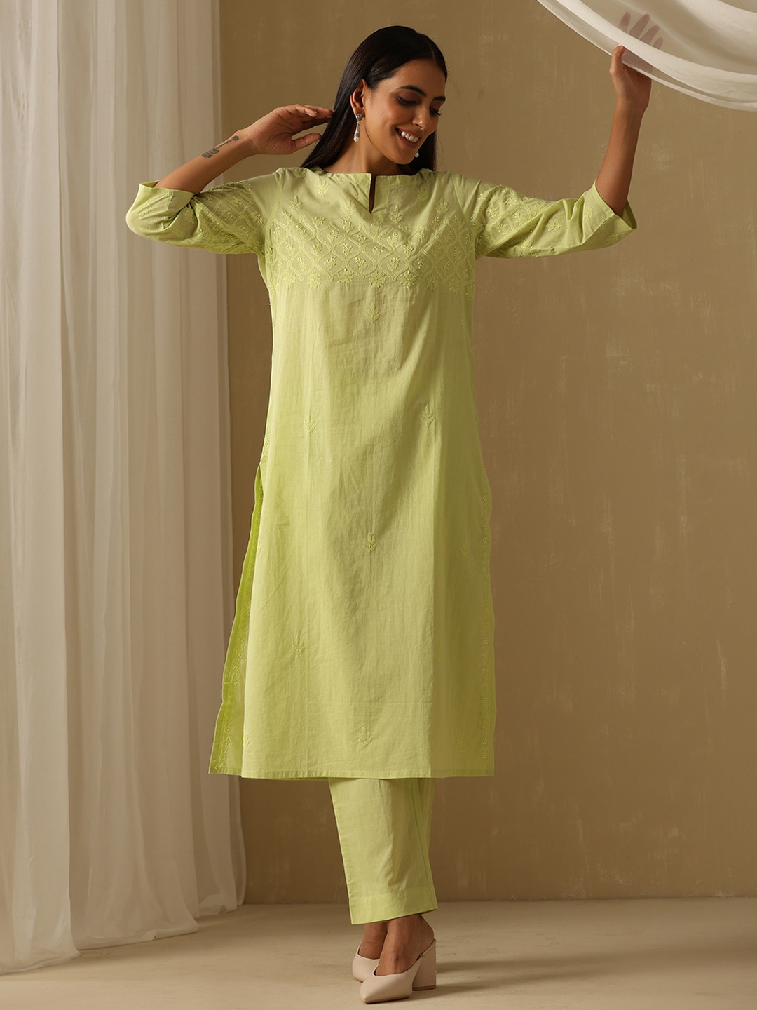 

OKHAI Floral Embroidered Regular Pure Cotton Kurta With Trousers, Green