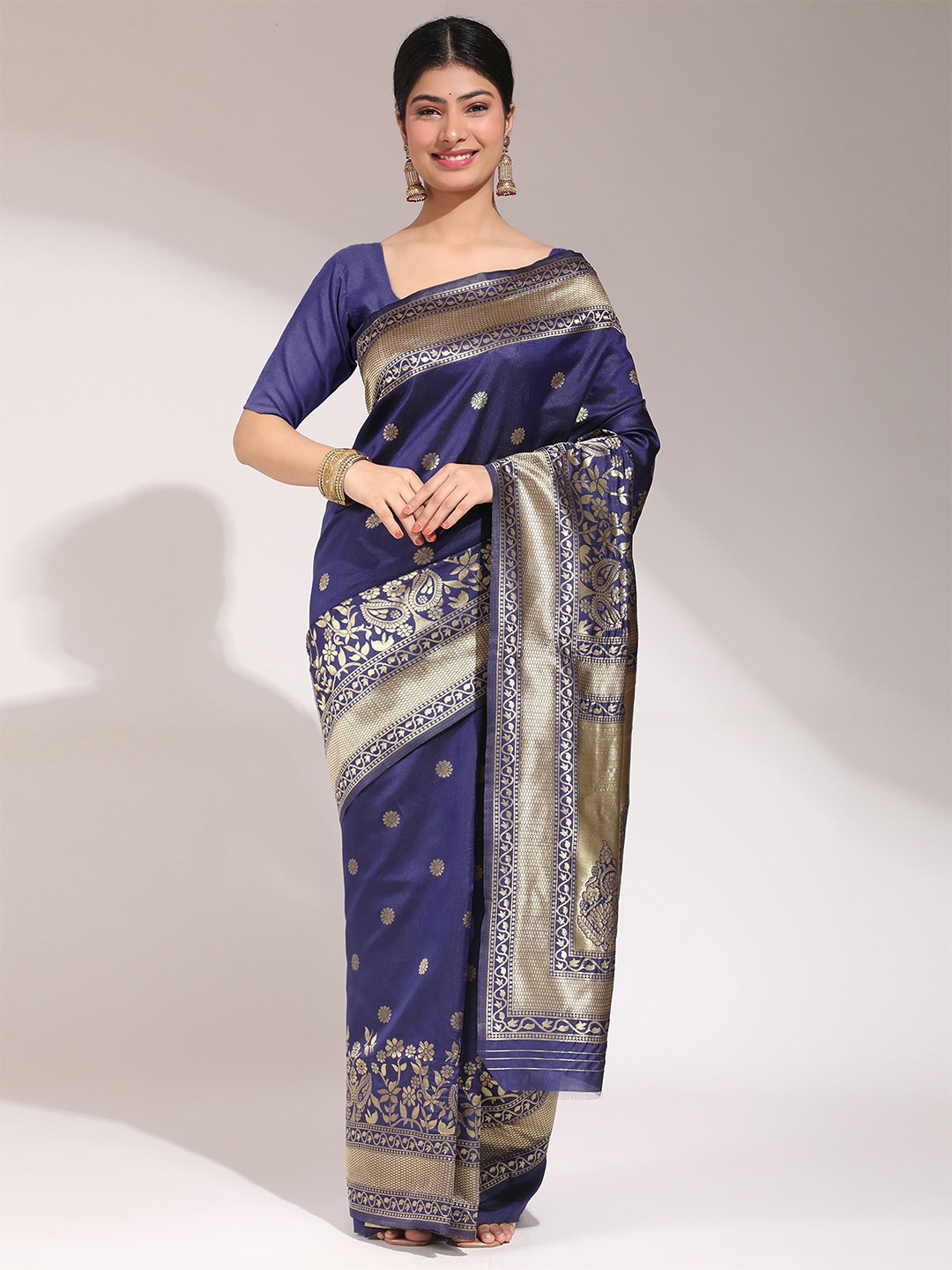 

Phenav Ethnic Motifs Woven Design Zari Banarasi Saree, Navy blue