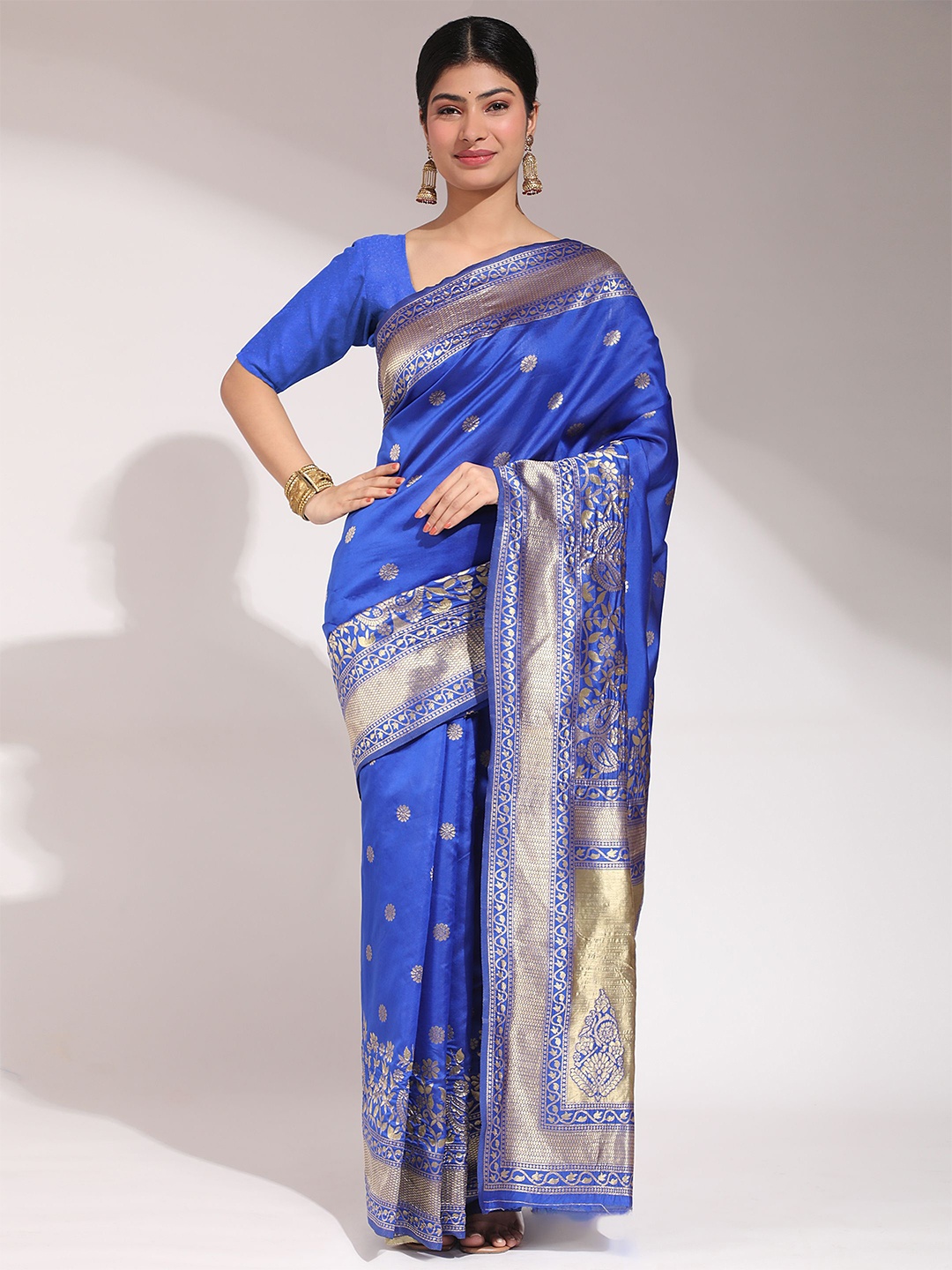 

Phenav Ethnic Motifs Woven Design Zari Banarasi Saree, Blue