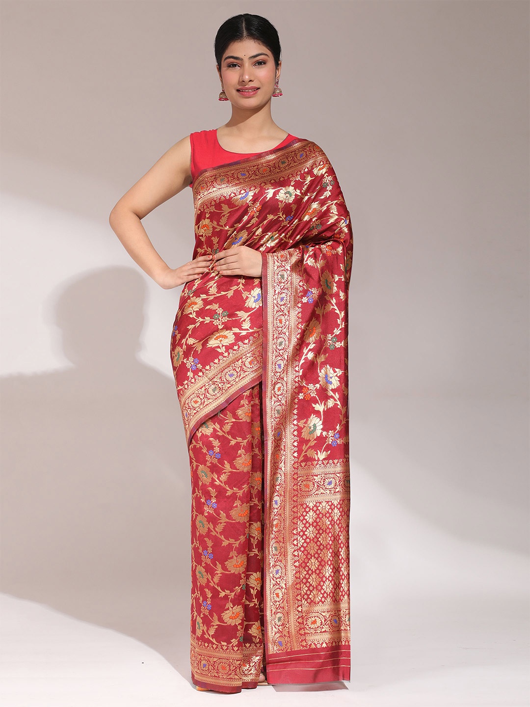 

Phenav Ethnic Motifs Woven Design Zari Banarasi Saree, Maroon