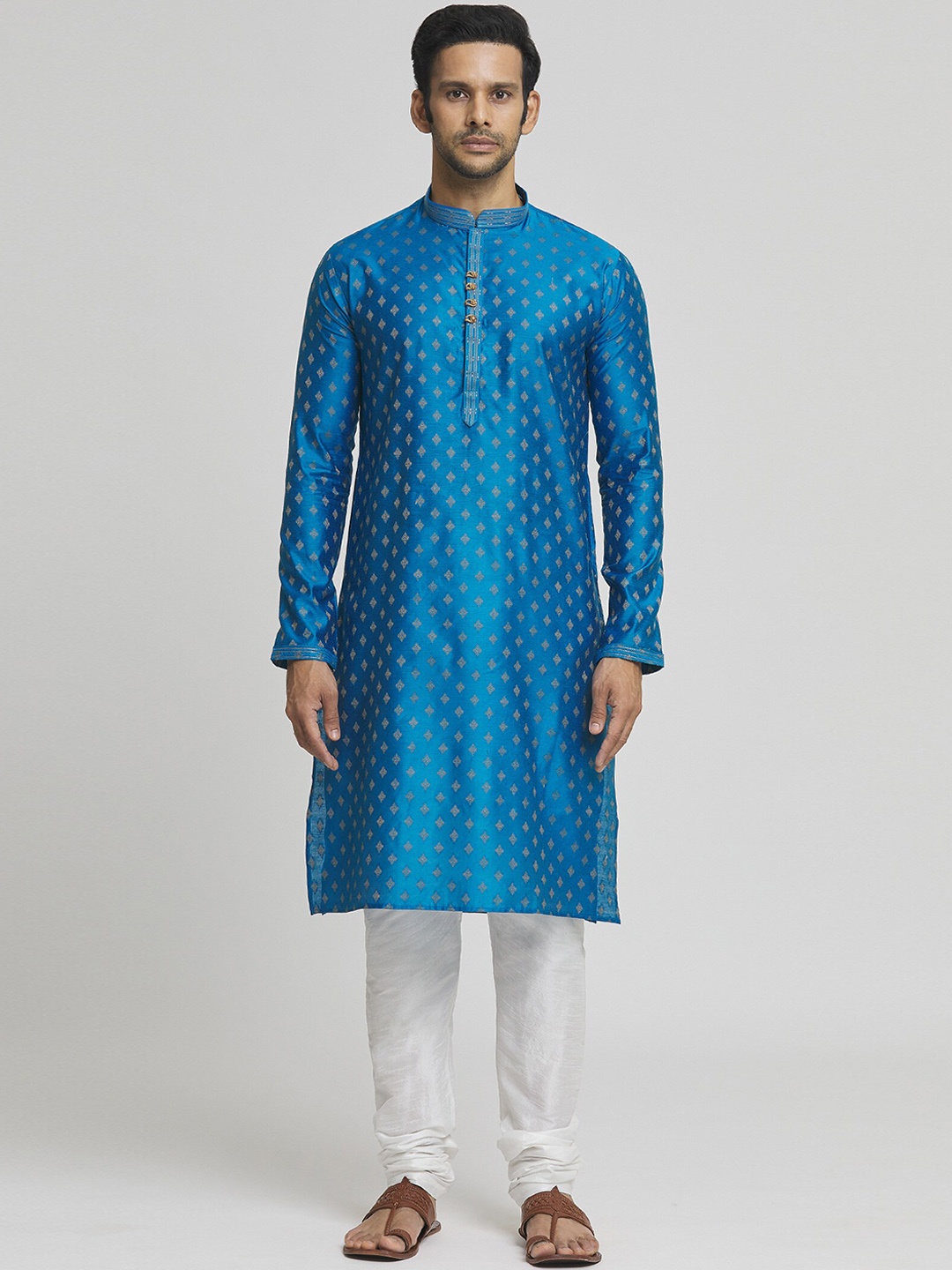 

Indian Poshakh Mandarin Collar Long Sleeves Ethnic Motifs Straight Kurta with Churidar, Blue