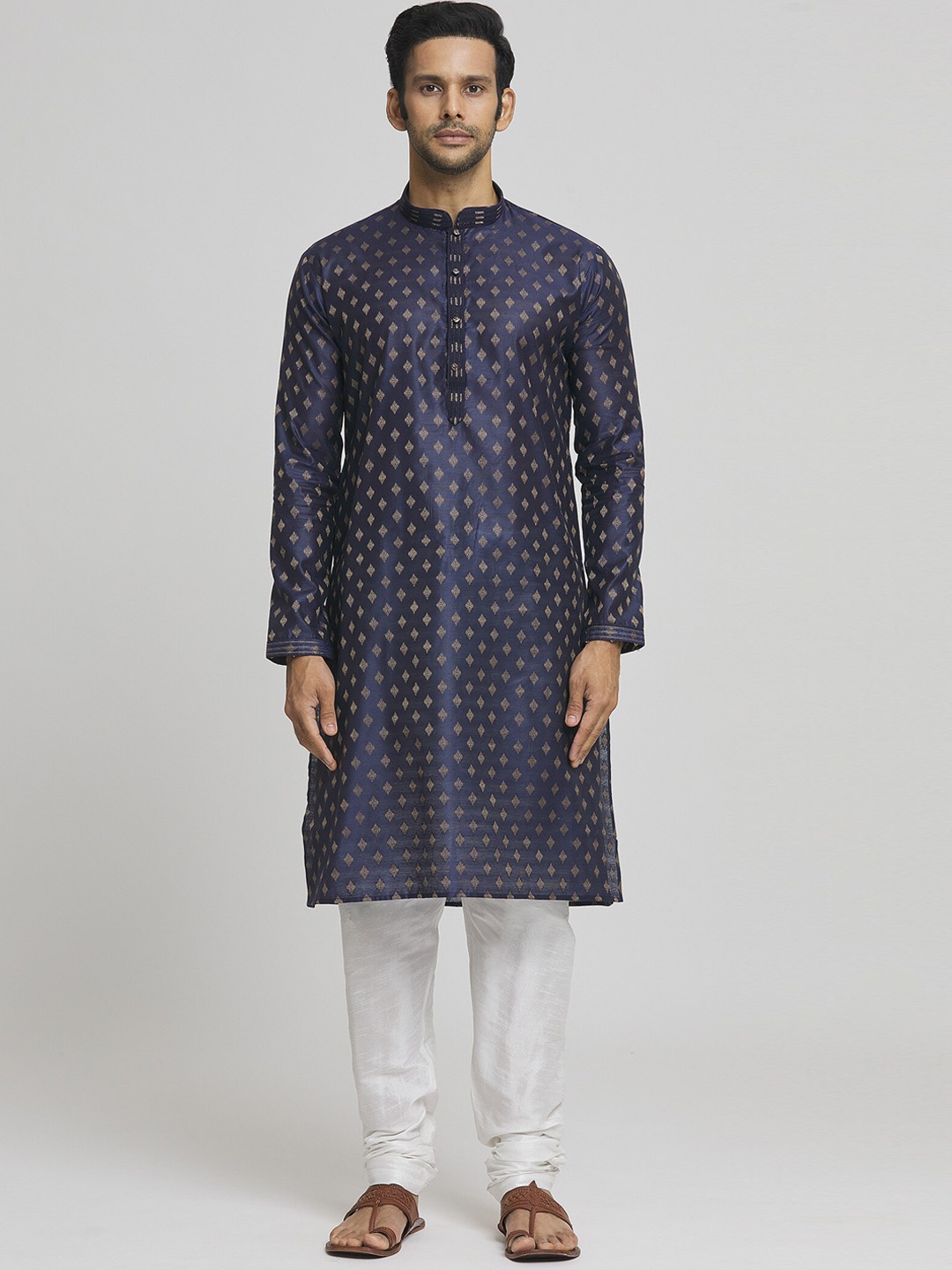 

Indian Poshakh Mandarin Collar Long Sleeves Ethnic Motifs Straight Kurta with Churidar, Navy blue