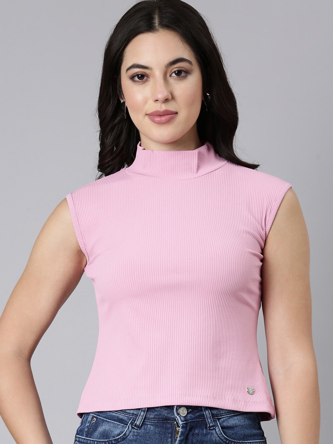 

TWIN BIRDS High Neck Fitted Crop Top, Pink