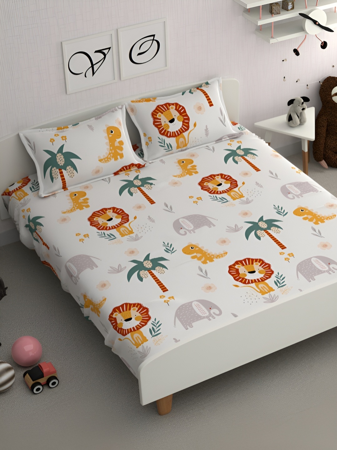 

CHHAVI INDIA Yellow & White Cartoon Characters Microfiber 210 TC Queen Bedsheet Set