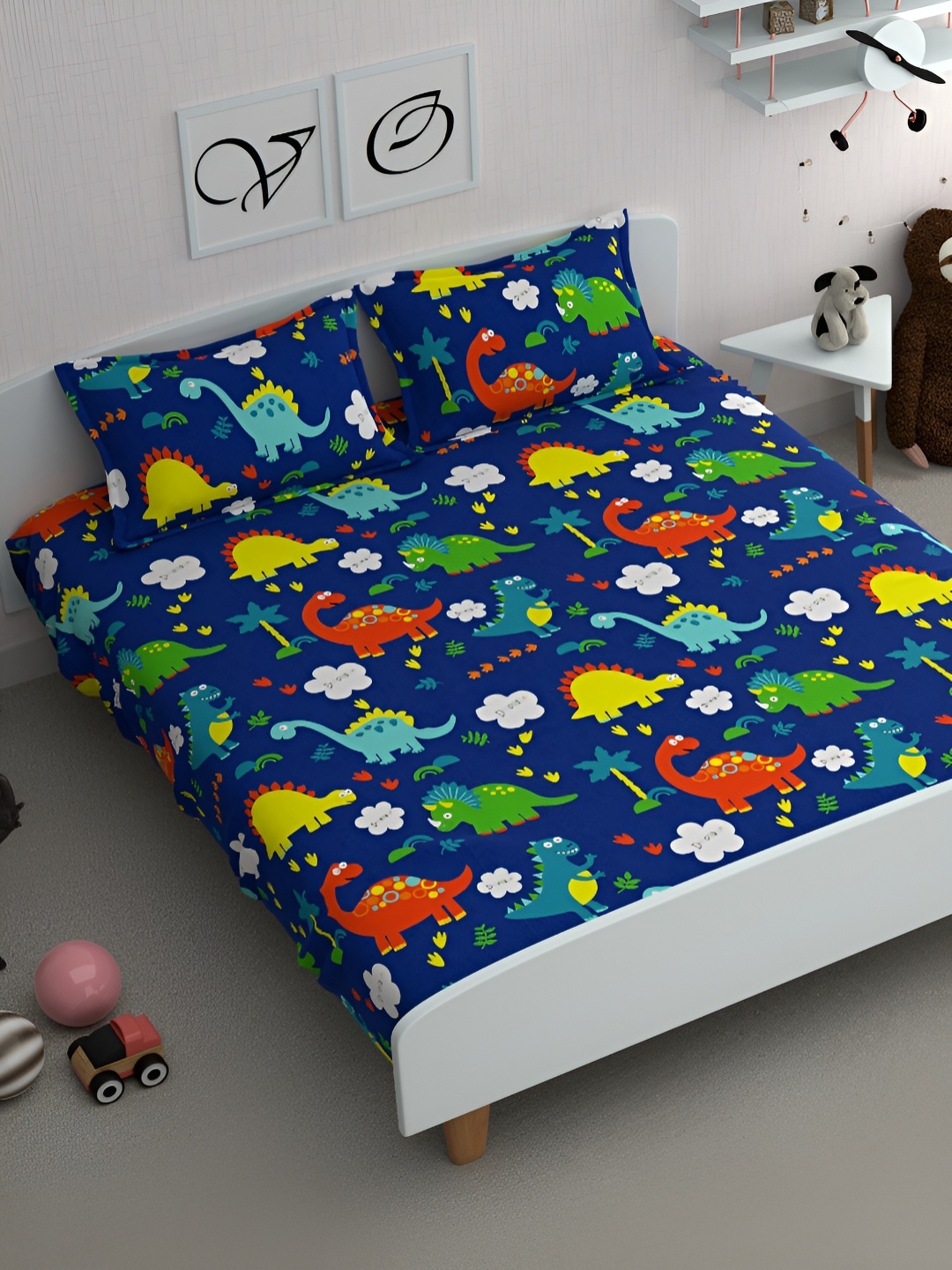 

CHHAVI INDIA Blue & White Ethnic Motifs Microfiber 210 TC Queen Bedsheet Set