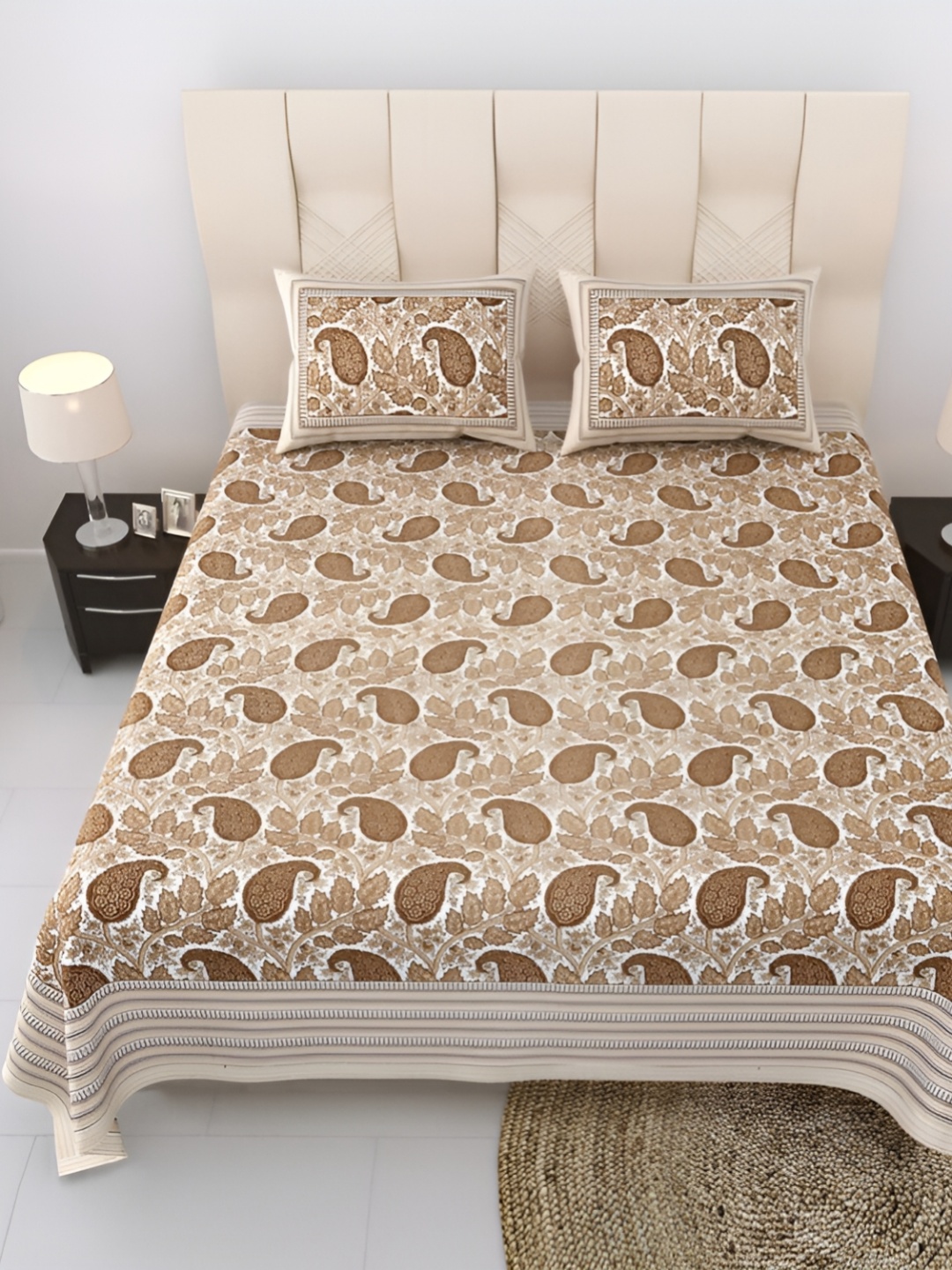 

Comfowell Beige & White Ethnic Motifs Printed 244 TC King Bedsheet with 2 Pillow Covers