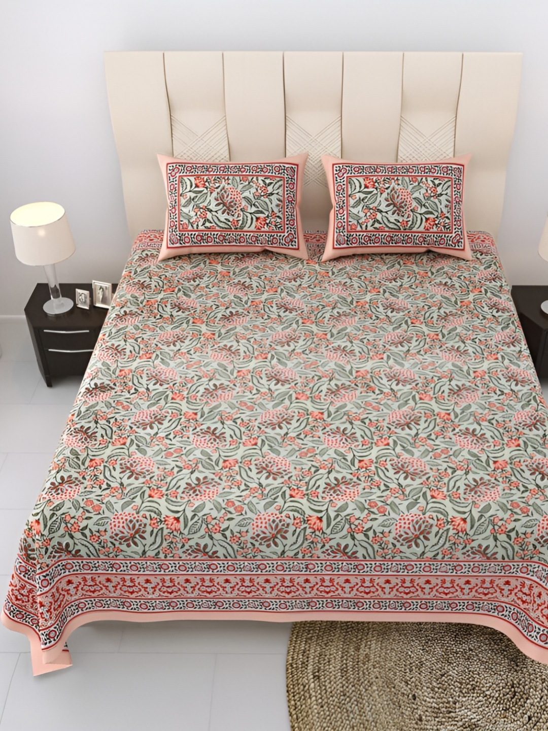 

Comfowell Peach & Green Floral Printed 244 TC King Bedsheet with 2 Pillow Covers