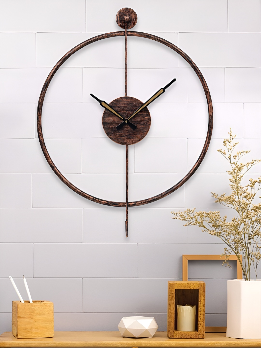 

Craft Smith Black & Copper-Toned Round Contemporary Wall Clock