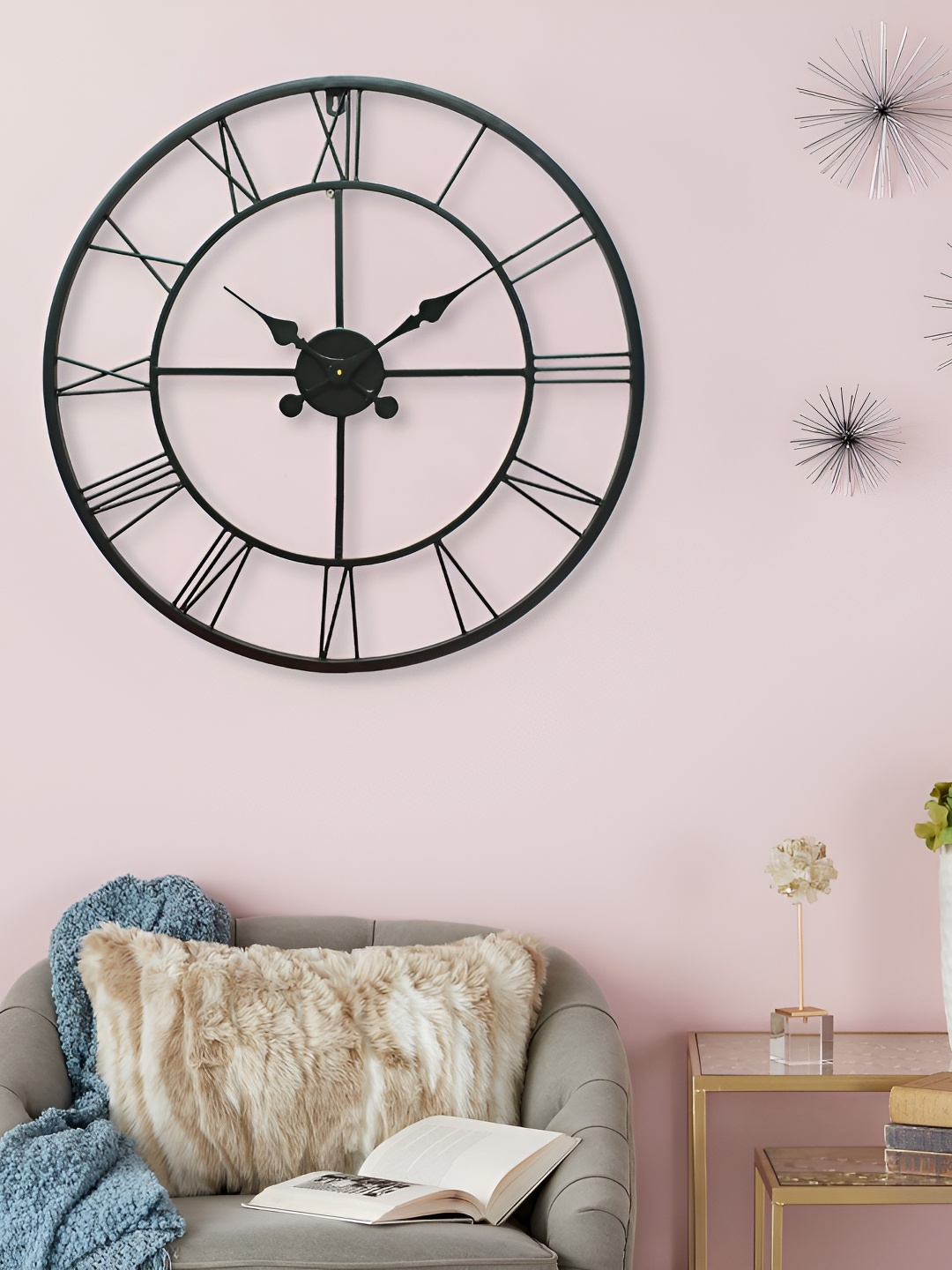 

Craft Smith Black Textured Contemporary Wall Clock