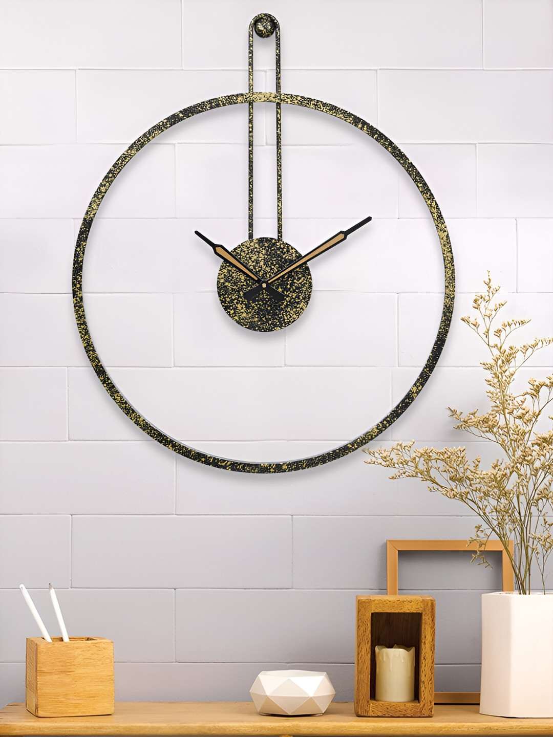 

Craft Smith Black & Yellow Printed Contemporary Wall Clock