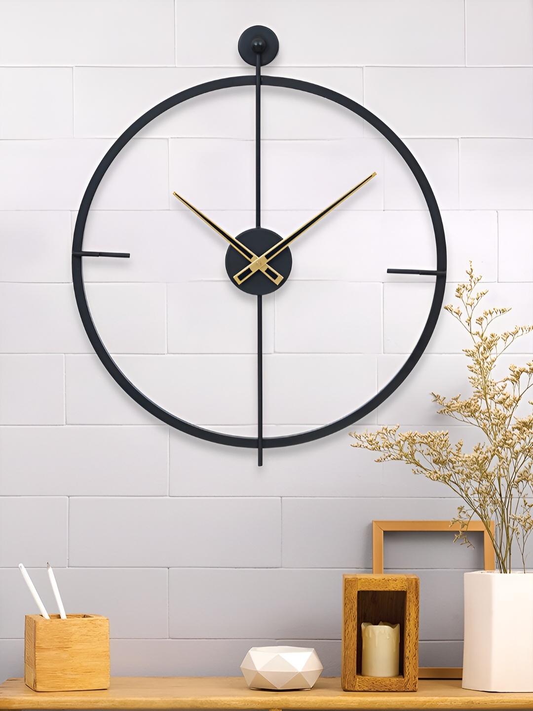 

Craft Smith Black Traditional Analogue Round Wall Clock