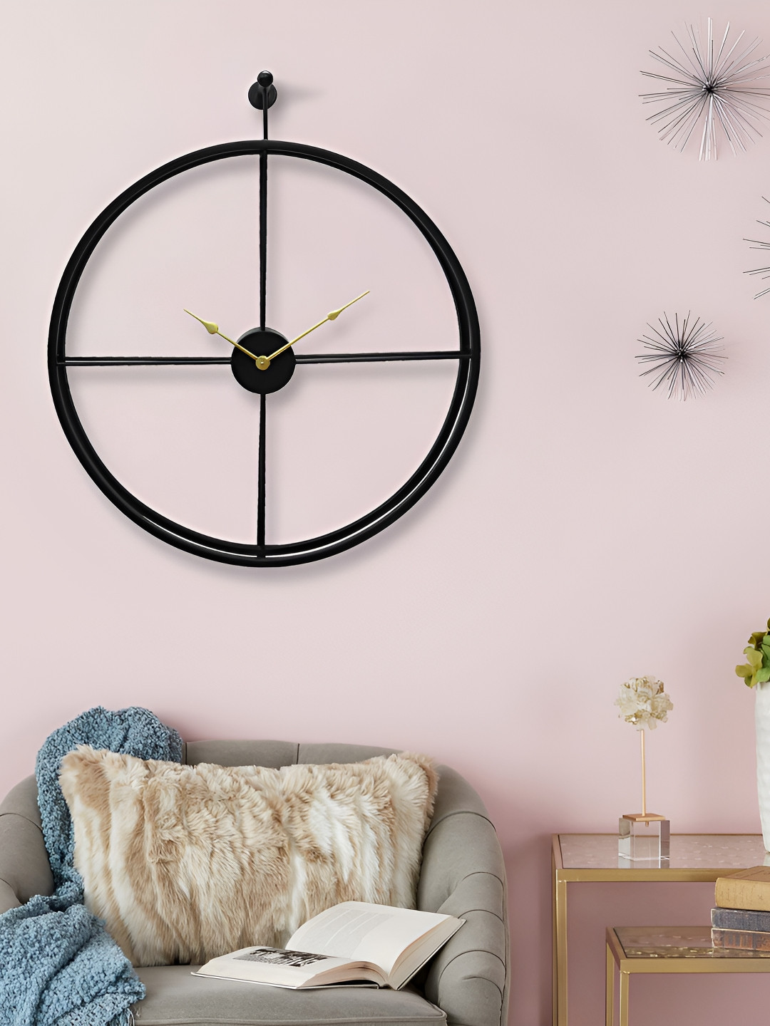 

Craft Smith Black Traditional Analogue Round Wall Clock