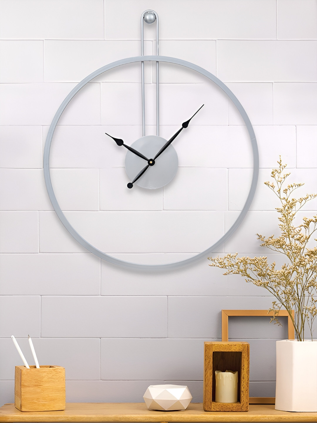 

Craft Smith Silver-Toned Traditional Round Wall Clock