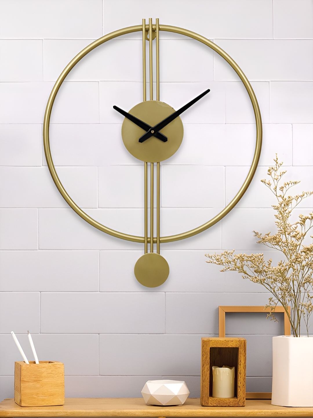 

Craft Smith Gold Toned Textured Contemporary Wall Clock