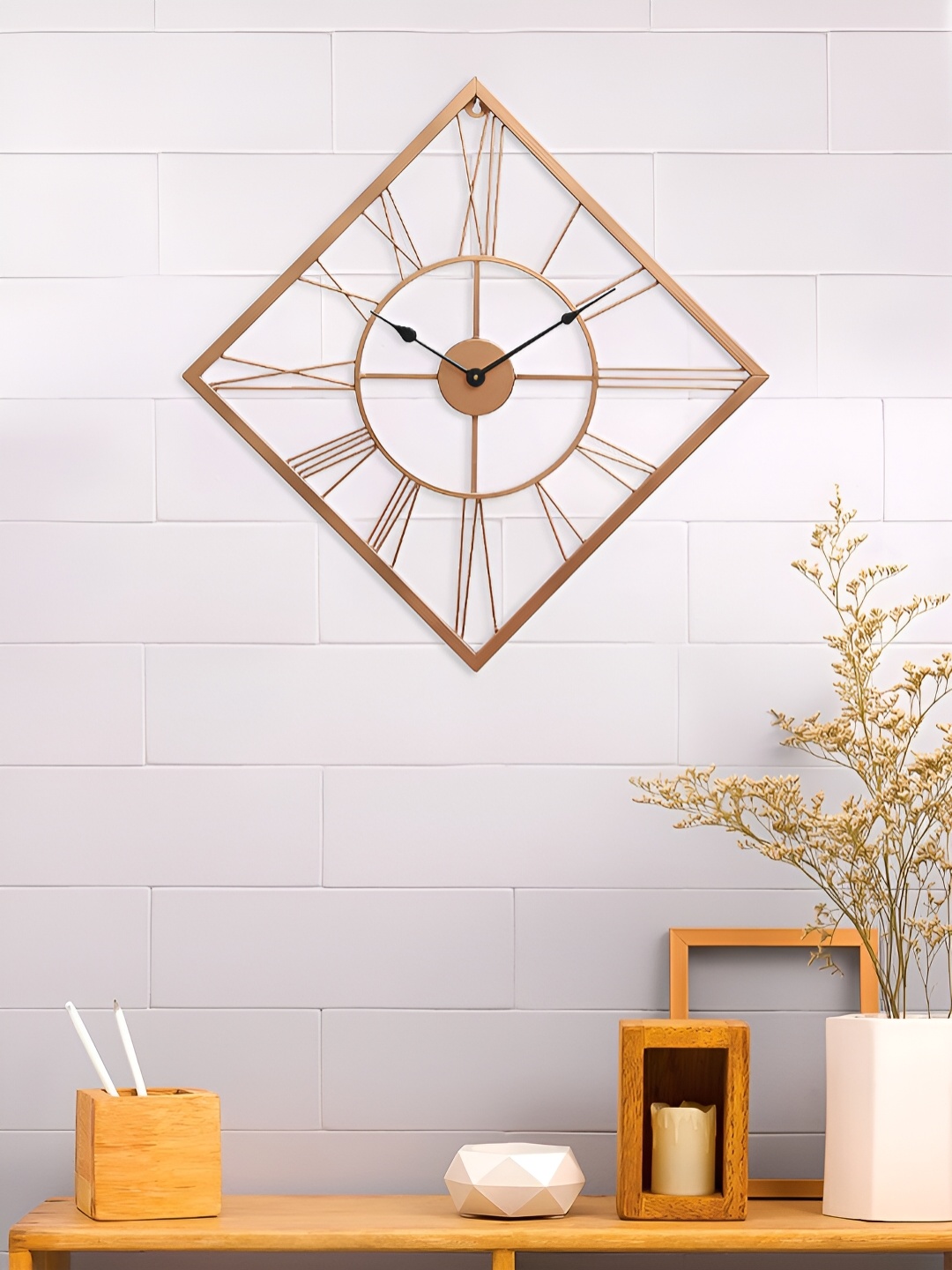 

Craft Smith Copper-Toned & Black Quirky Contemporary Quirky Wall Clock