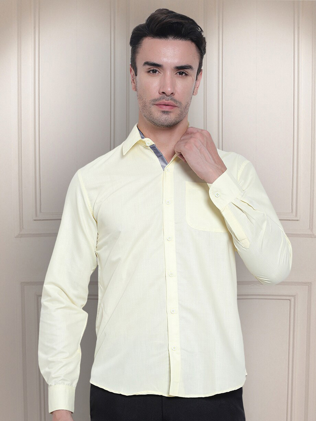 

Tee Projekt Standard Spread Collar Cotton Curved Casual Shirt, Cream