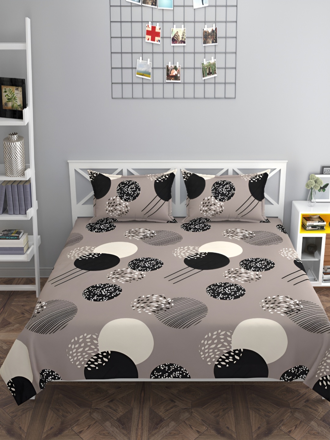 

FINE TEX WORLD Grey Geometric 210 TC Microfiber Fitted King Bedsheet With 2 Pillow Covers