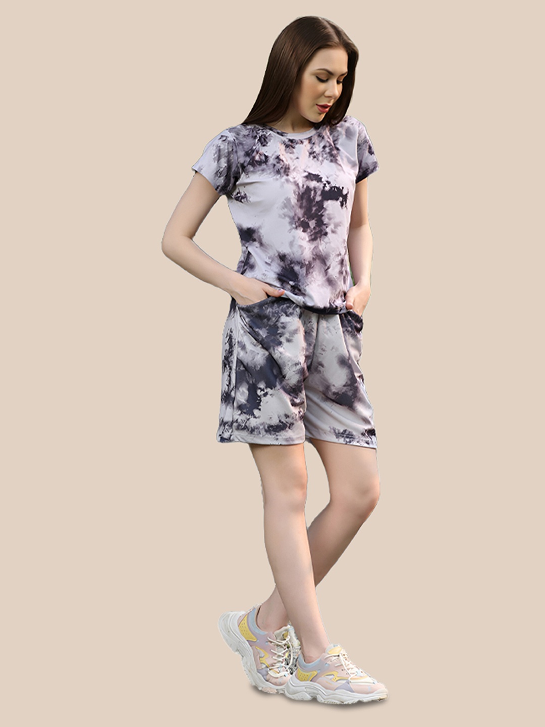 

N N ENTERPRISE Tie & Dyed T-Shirt With Shorts, Grey
