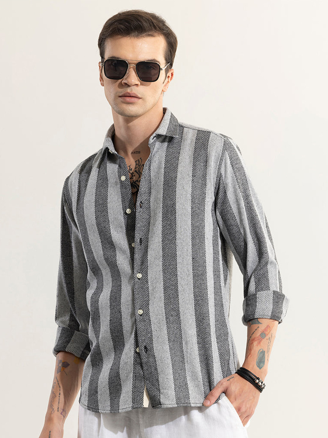 

Snitch Classic Slim Fit Spread Collar Cotton Curved Casual Shirt, Grey