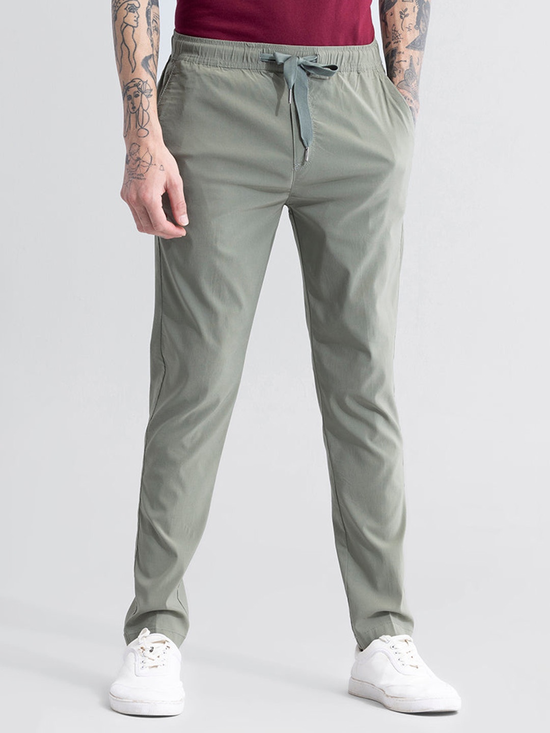 

Snitch Men Green Smart Slim Fit Mid-Rise Plain Cotton Chinos Trousers