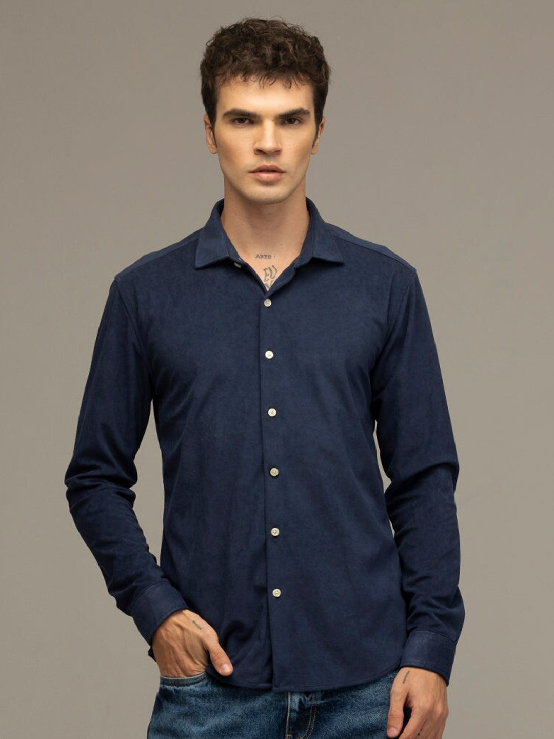 

Snitch Classic Spread Collar Cotton Curved Slim Fit Casual Shirt, Navy blue