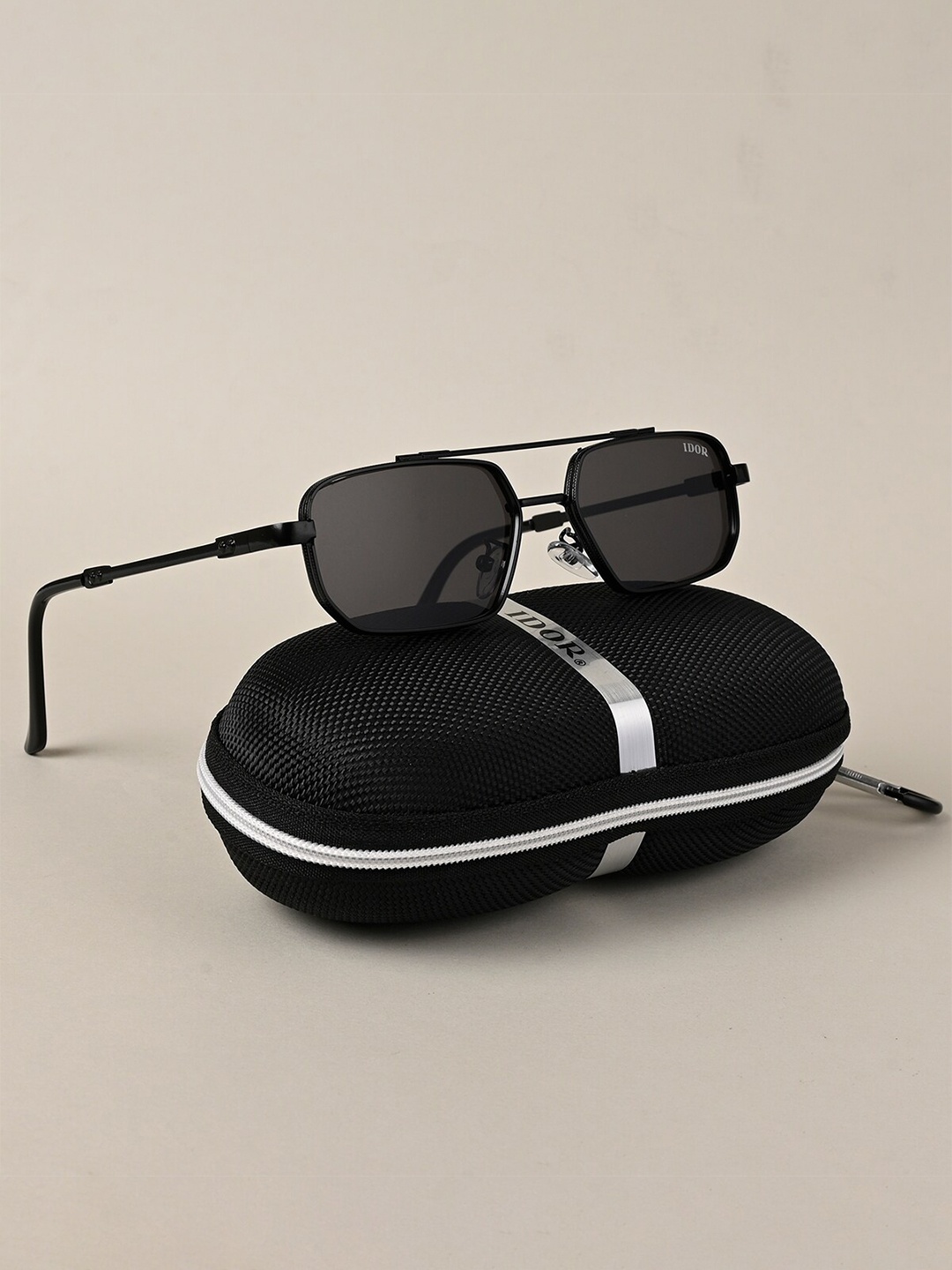 

IDOR Unisex Rectangle Sunglasses with UV Protected Lens 2293-BLK, Black