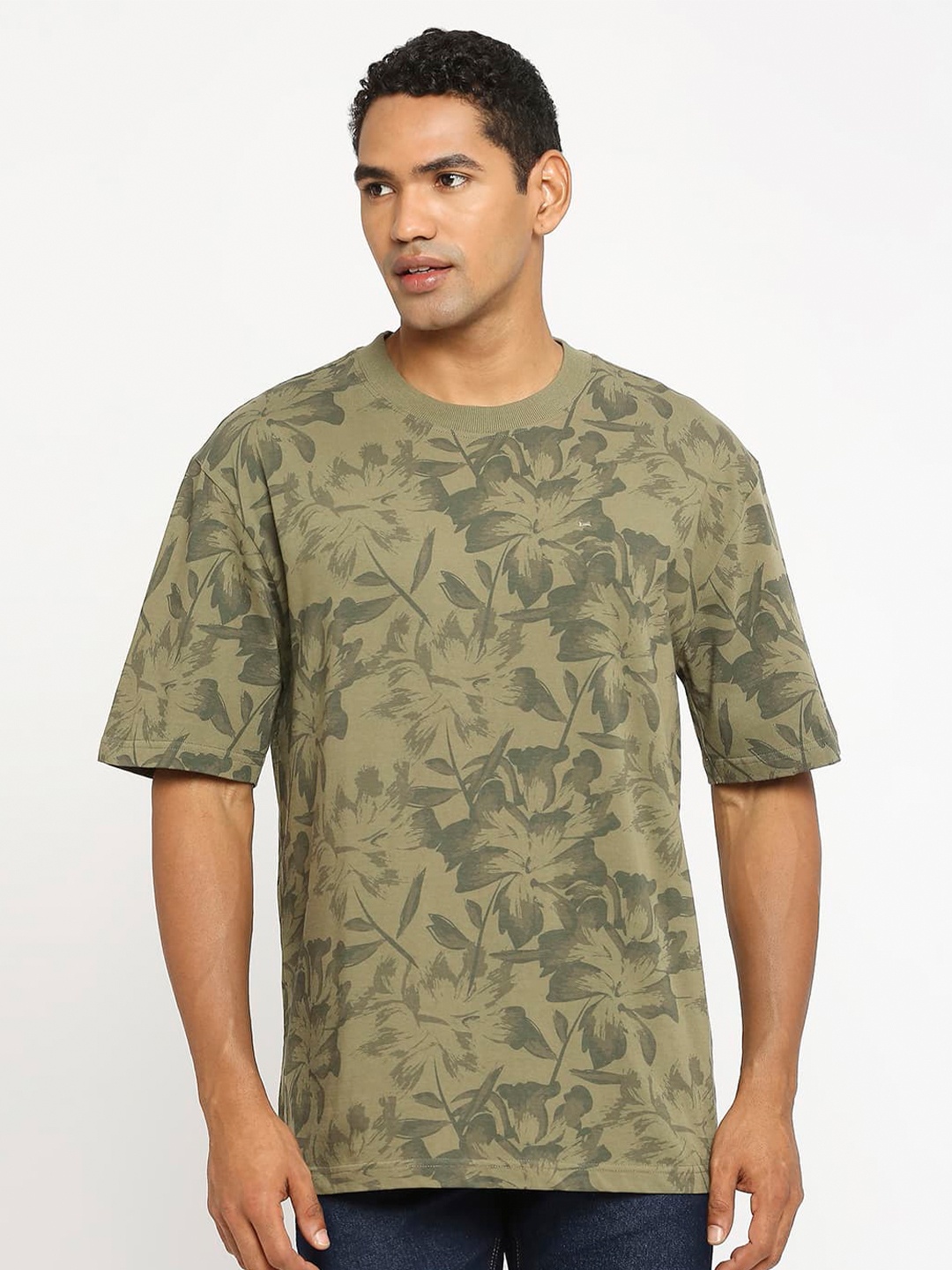 

Basics Floral Printed Drop-Shoulder Sleeves Cotton Longline Relaxed Fit T-shirt, Olive