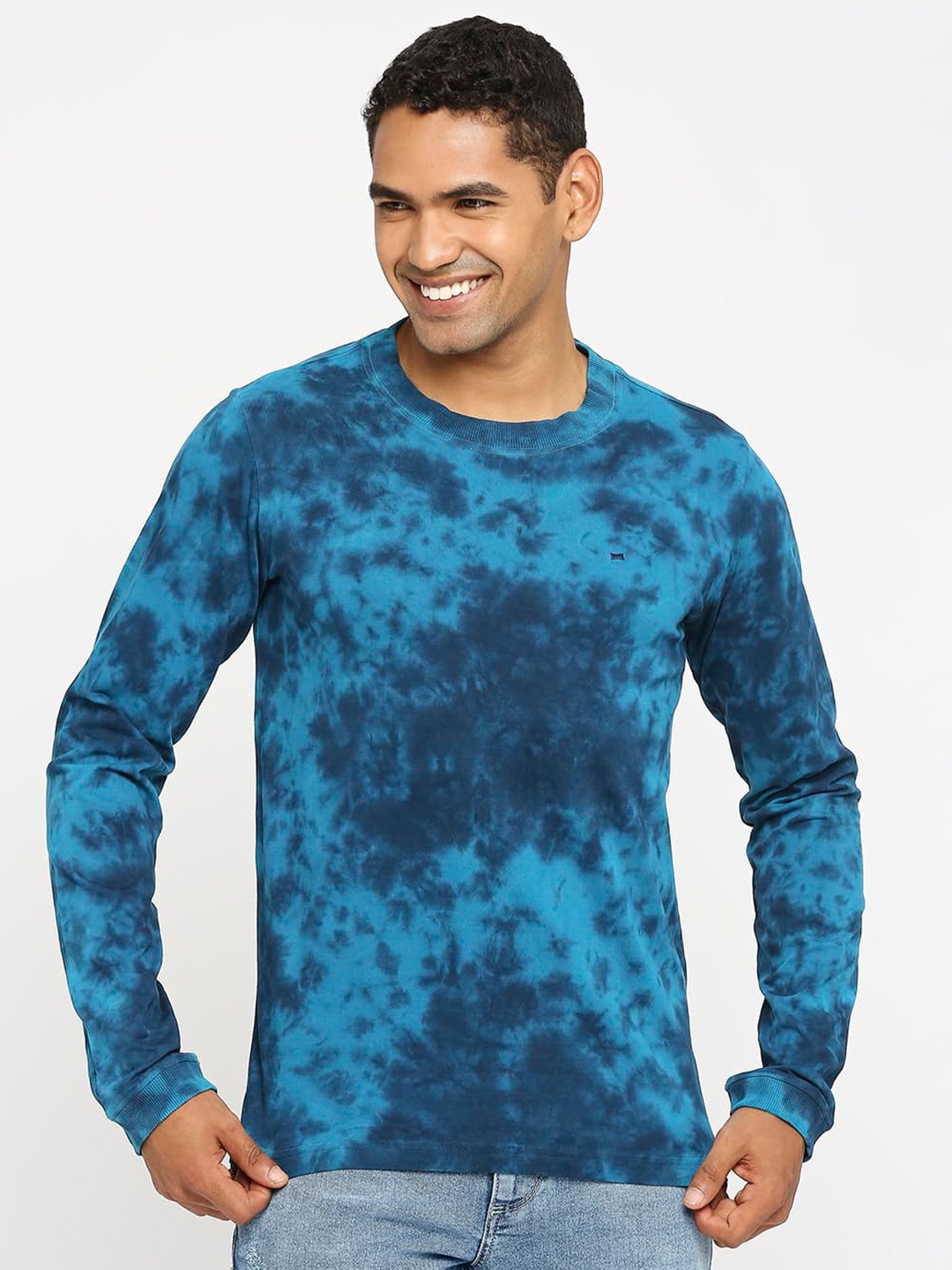 

Basics Round Neck Dyed Cotton Slim Fit T-shirt, Blue