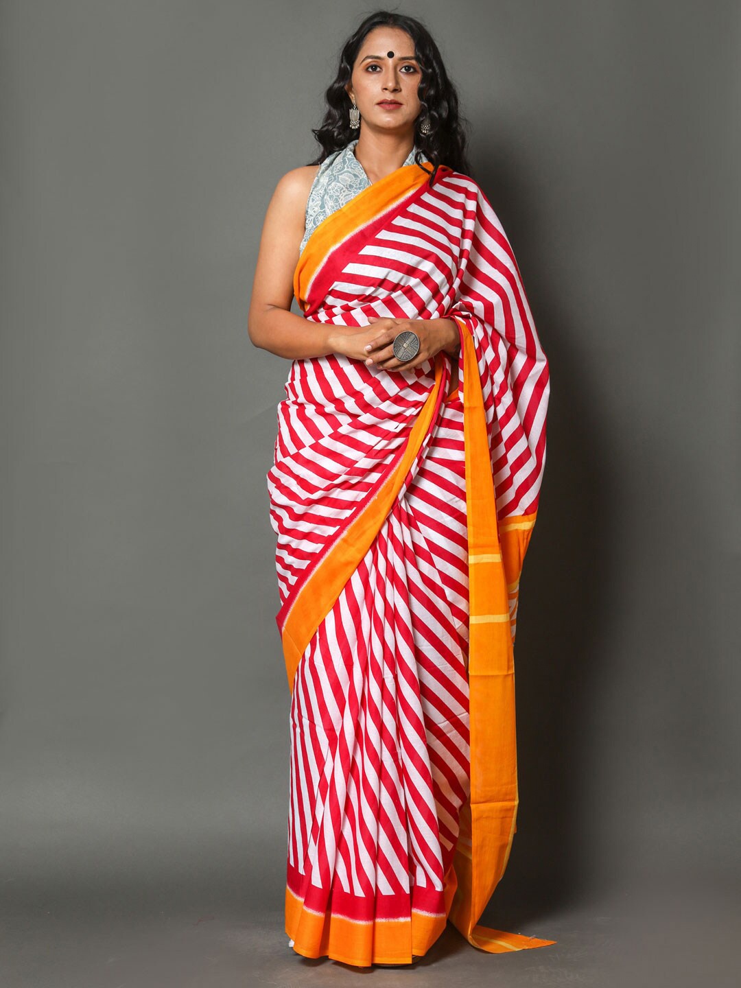 

KALINI Striped Pure Cotton Saree, Red