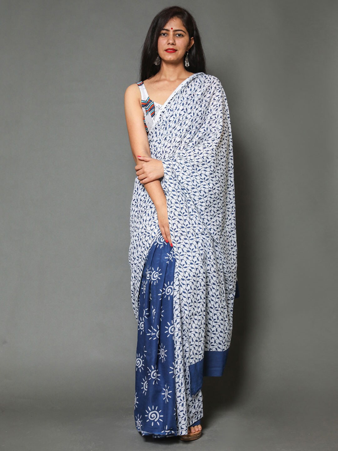 

KALINI Ethnic Motifs Printed Pure Cotton Half and Half Saree, Navy blue