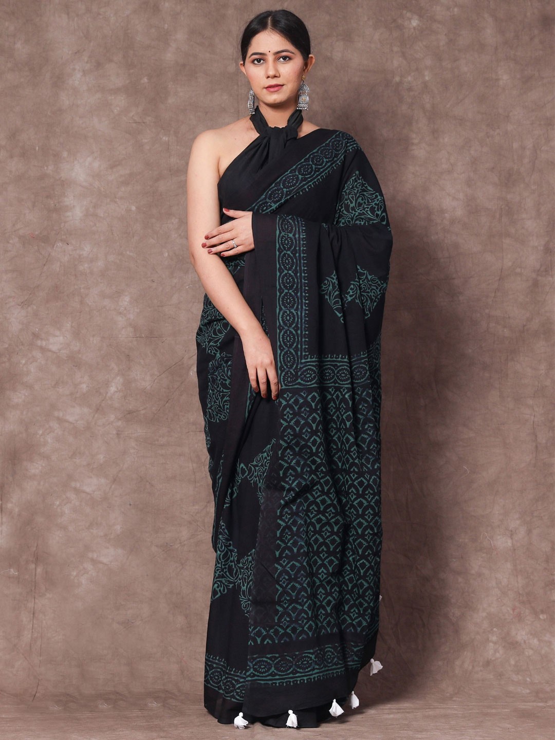 

KALINI Ethnic Motifs Printed Pure Cotton Saree, Black