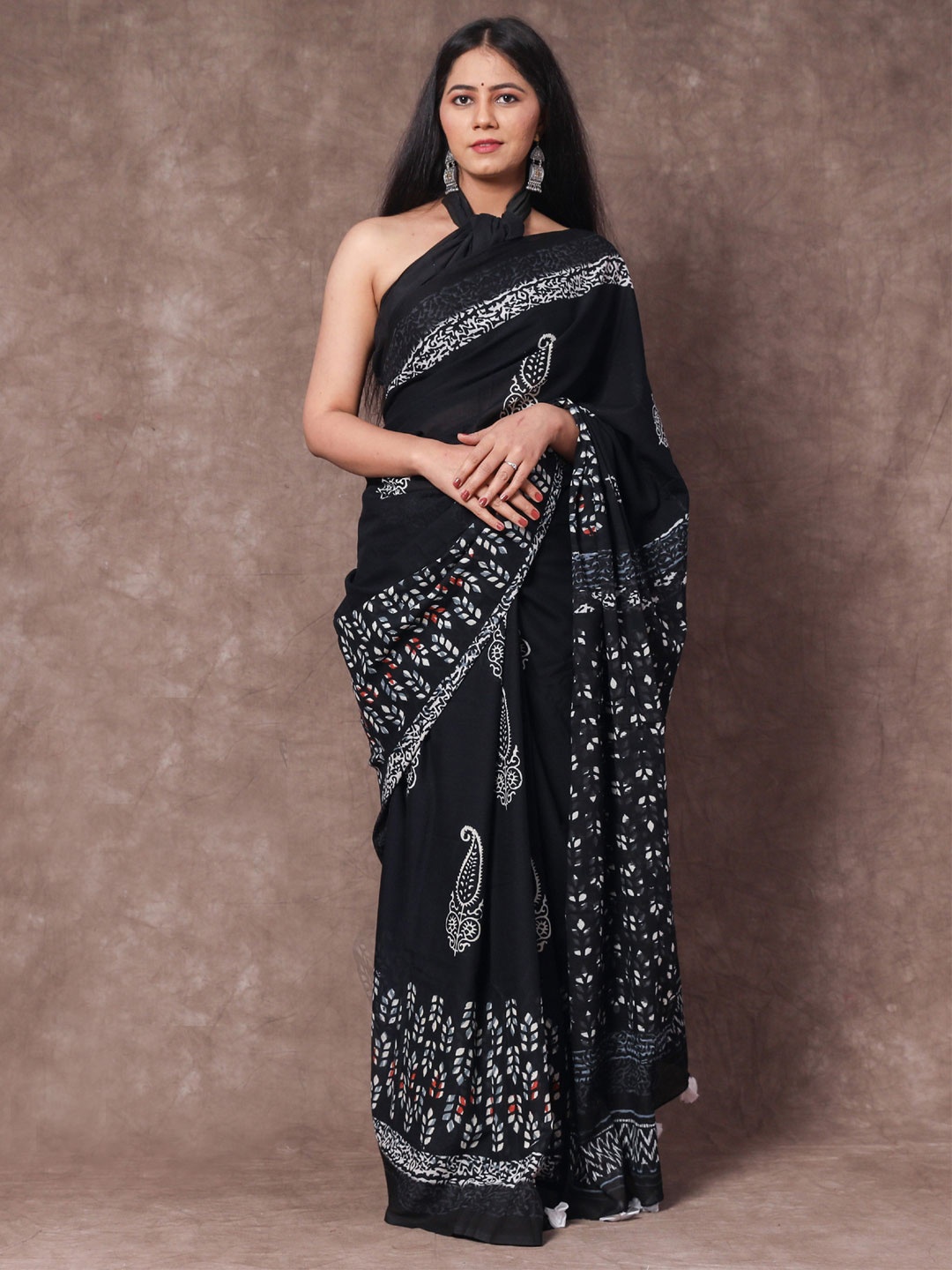 

KALINI Ethnic Motifs Printed Pure Cotton Saree, Black