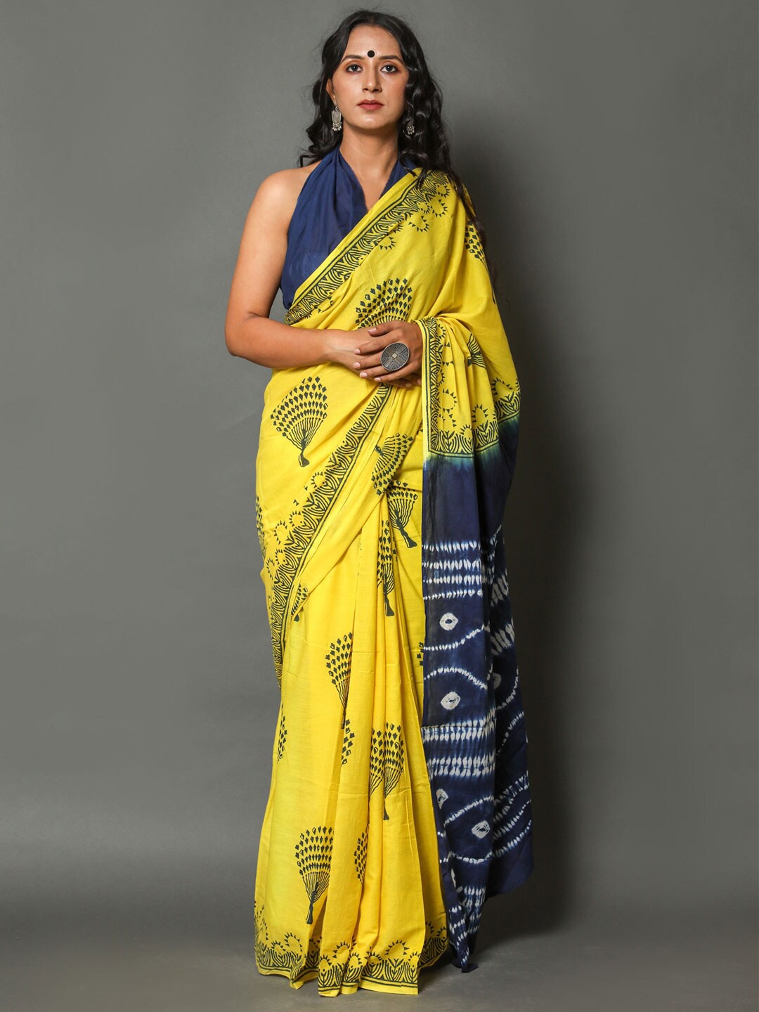 

KALINI Floral Printed Pure Cotton Saree, Yellow