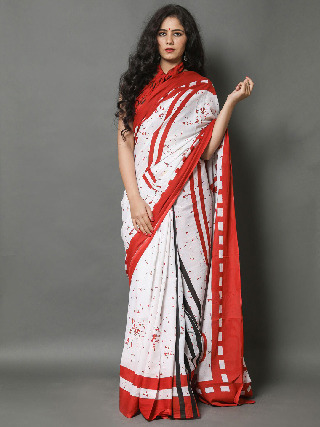 

KALINI Abstract Printed Pure Cotton Saree, Red