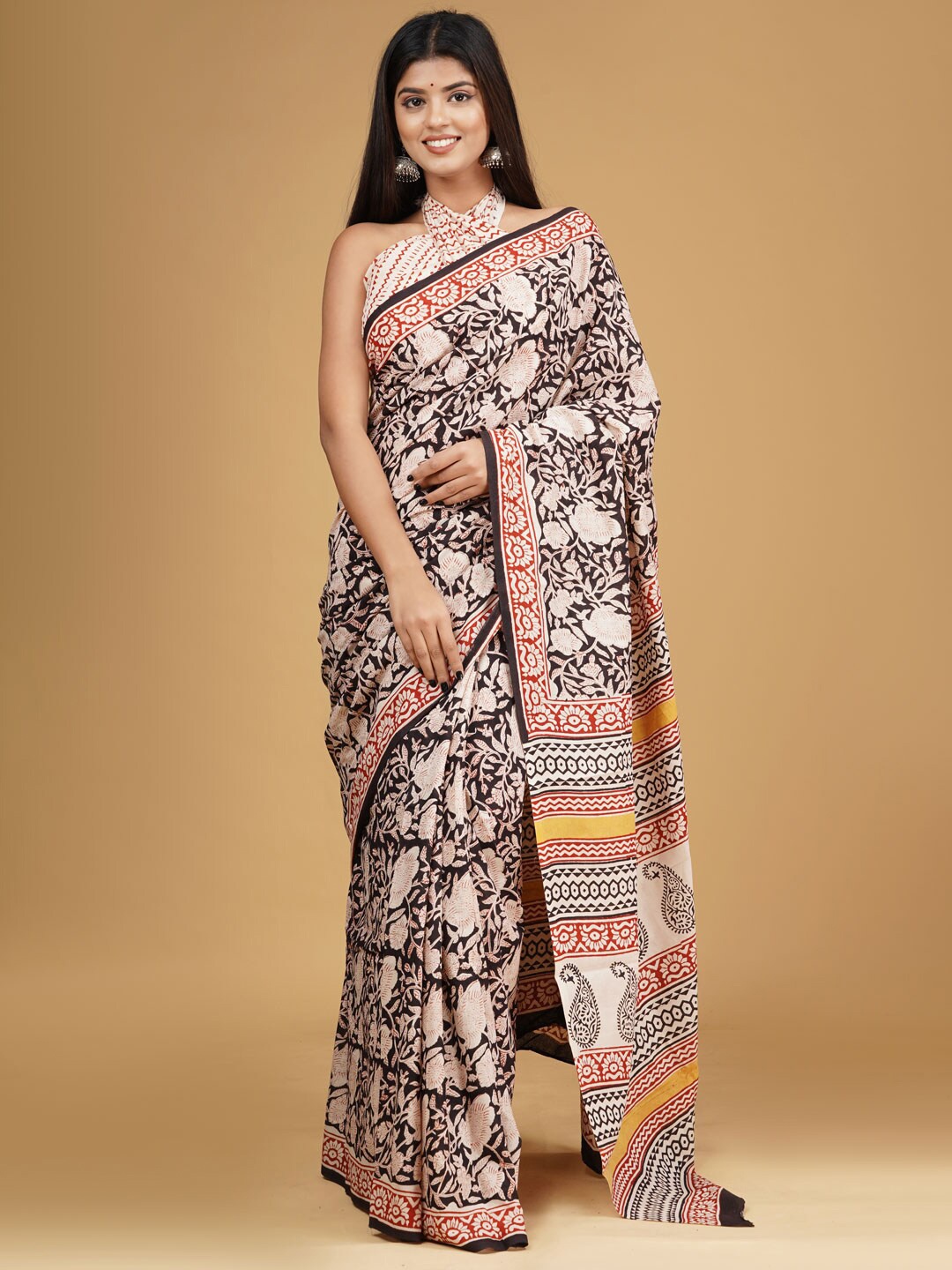 

KALINI Floral Printed Pure Cotton Saree, Black