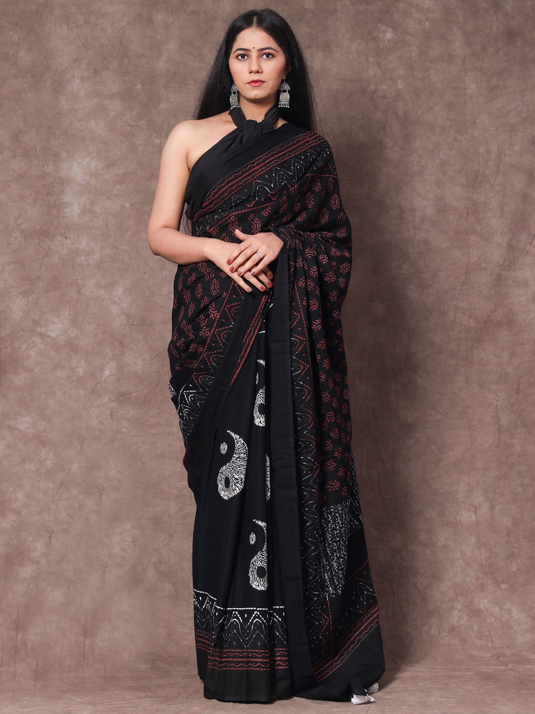 

KALINI Ethnic Motifs Printed Pure Cotton Saree, Black