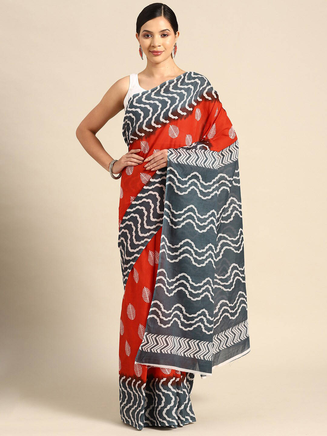 

KALINI Ethnic Motifs Printed Pure Cotton Saree, Red