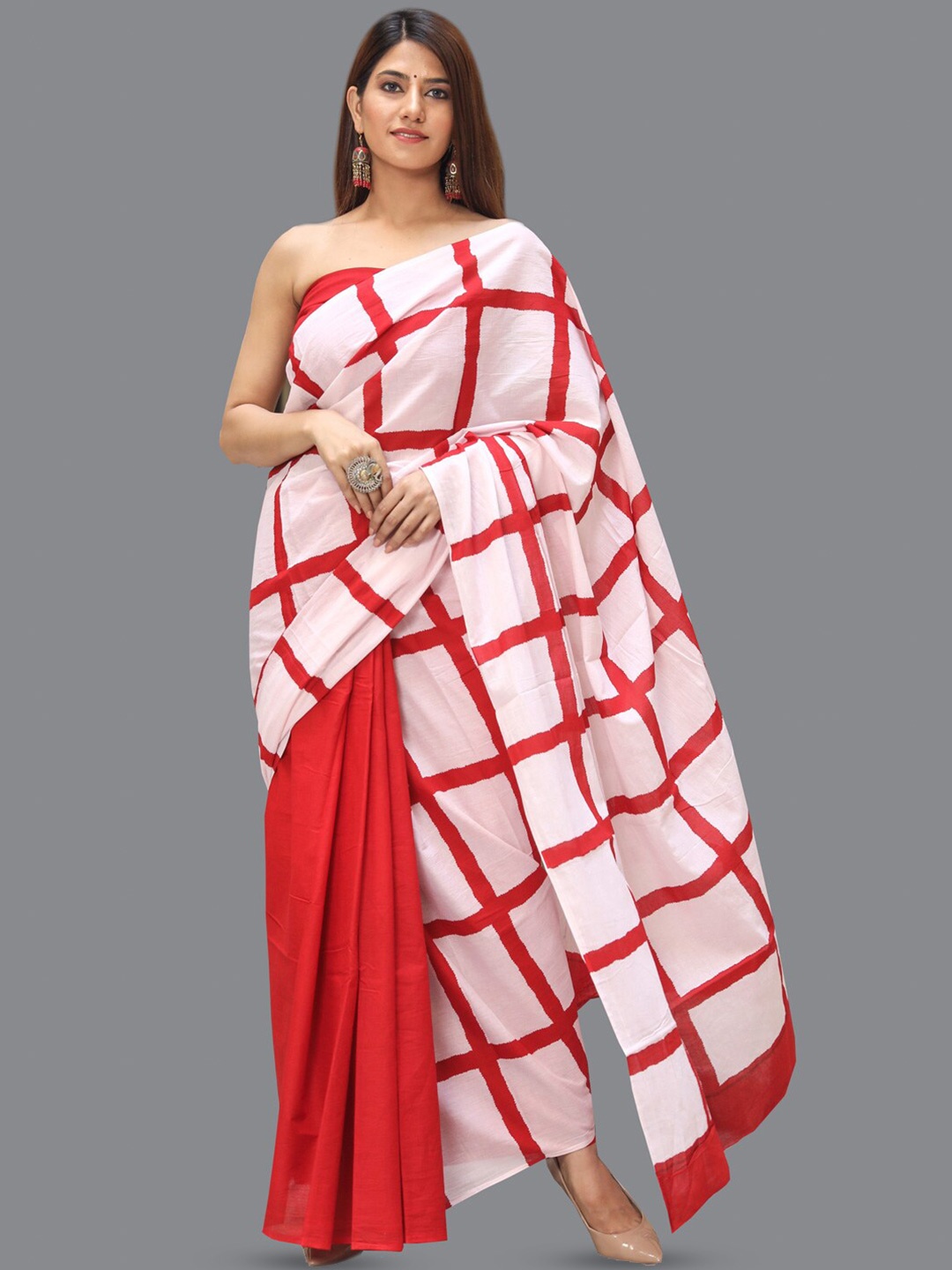 

KALINI Checked Pure Cotton Saree, Red
