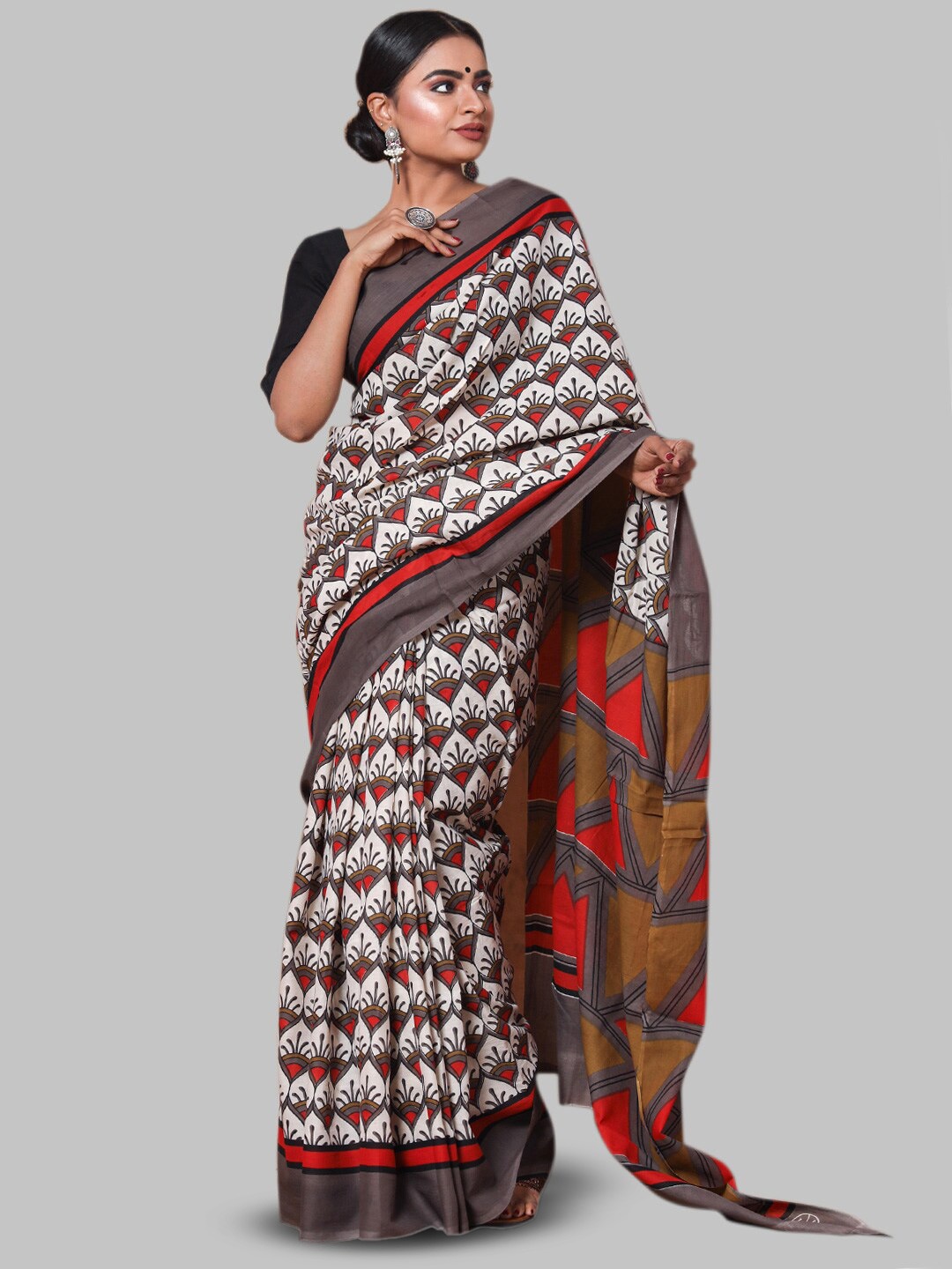 

KALINI Ethnic Motifs Printed Pure Cotton Saree, White
