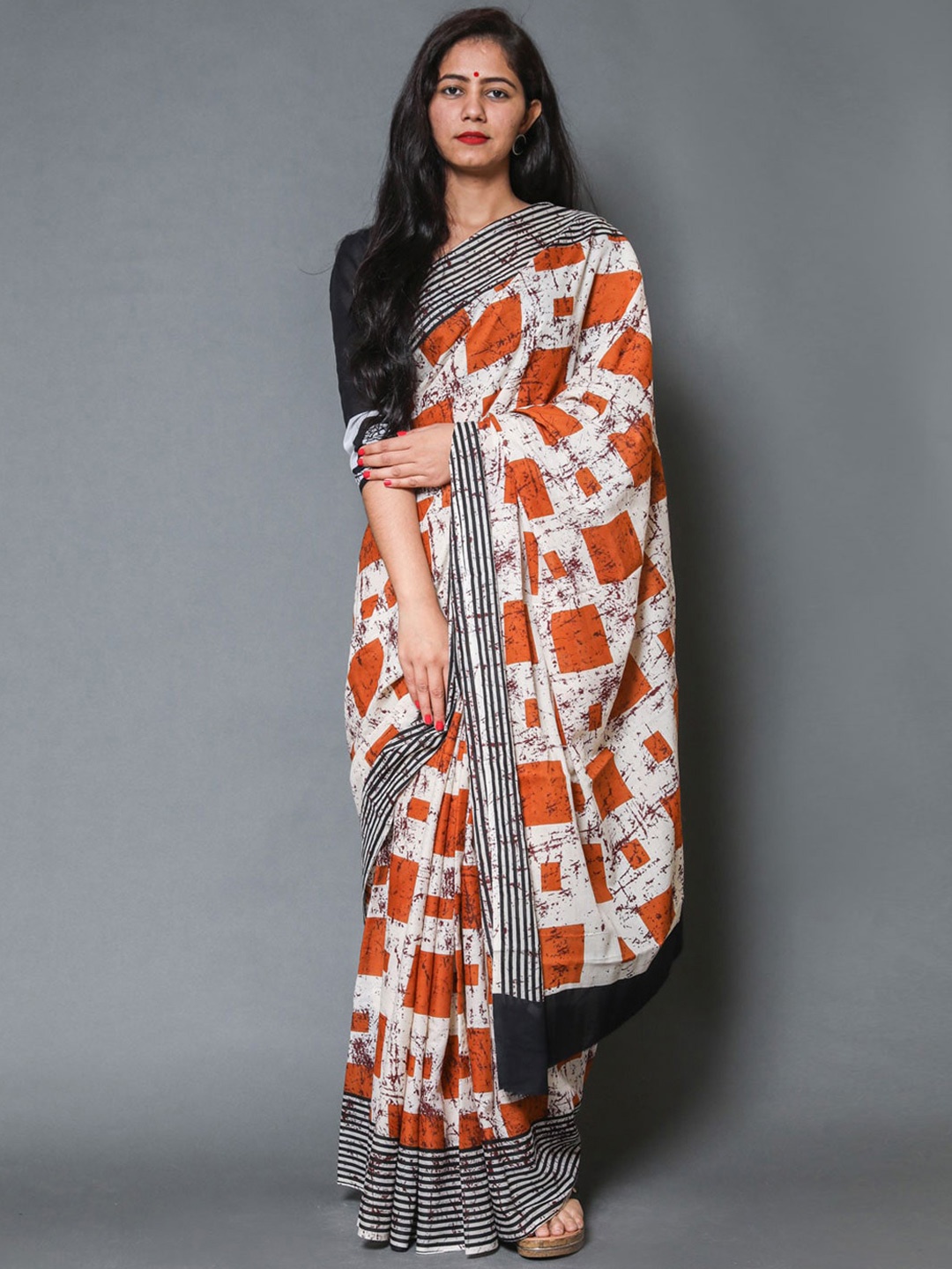 

KALINI Geometric Printed Pure Cotton Saree, Peach