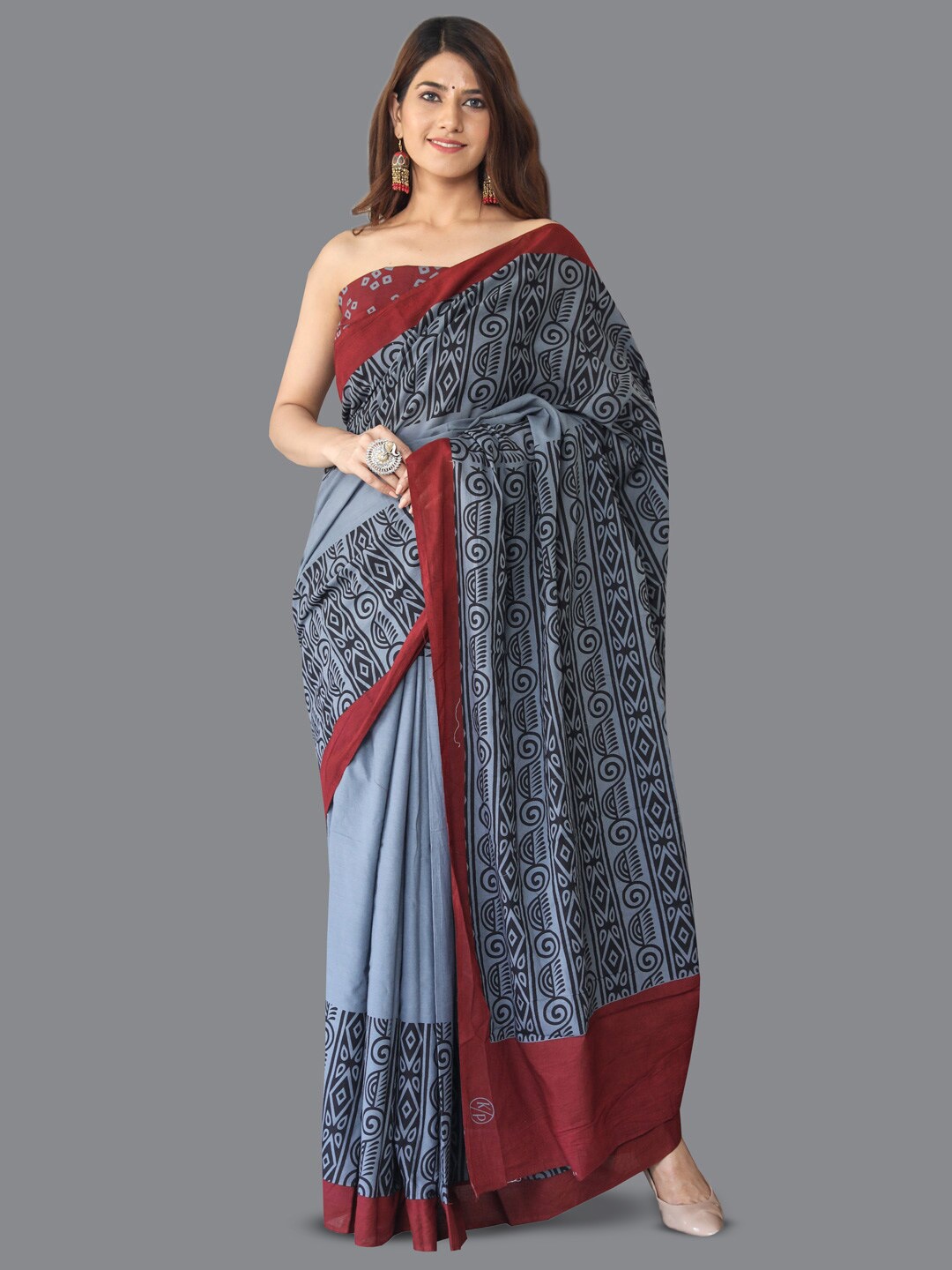 

KALINI Ethnic Motifs Printed Pure Cotton Saree, Grey